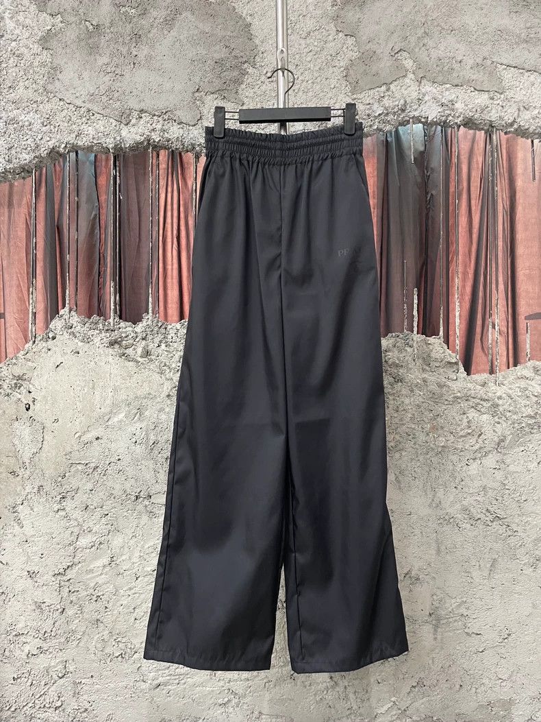 Prada Prada Dark pattern logo nylon trousers 2502-Nextarrow Size US 36 / EU 52 - 1 Thumbnail