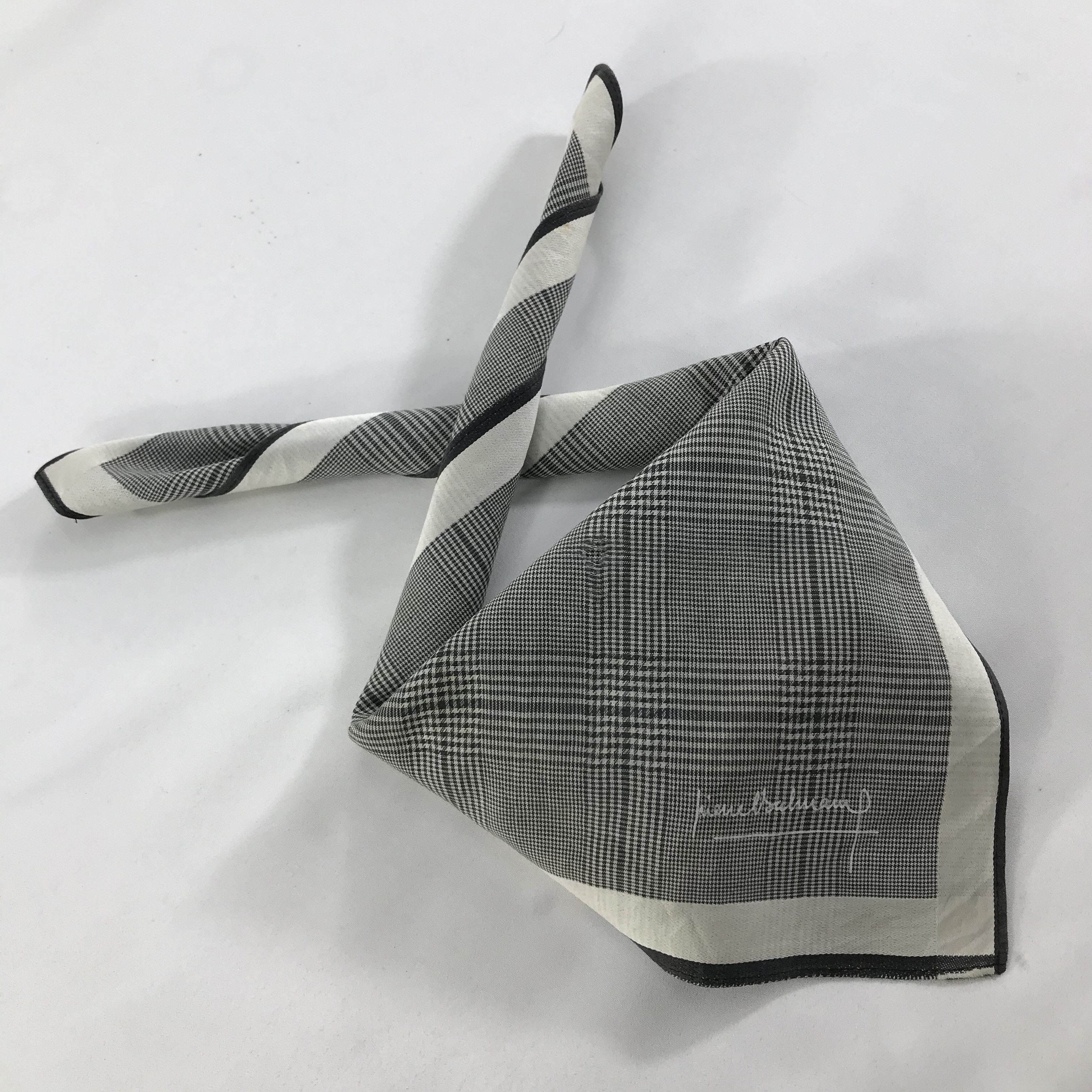 Pierre Balmain × Vintage Pierre Balmain Bandana / Handkerchief / Neckerchief - S1468 Size ONE SIZE - 6 Thumbnail