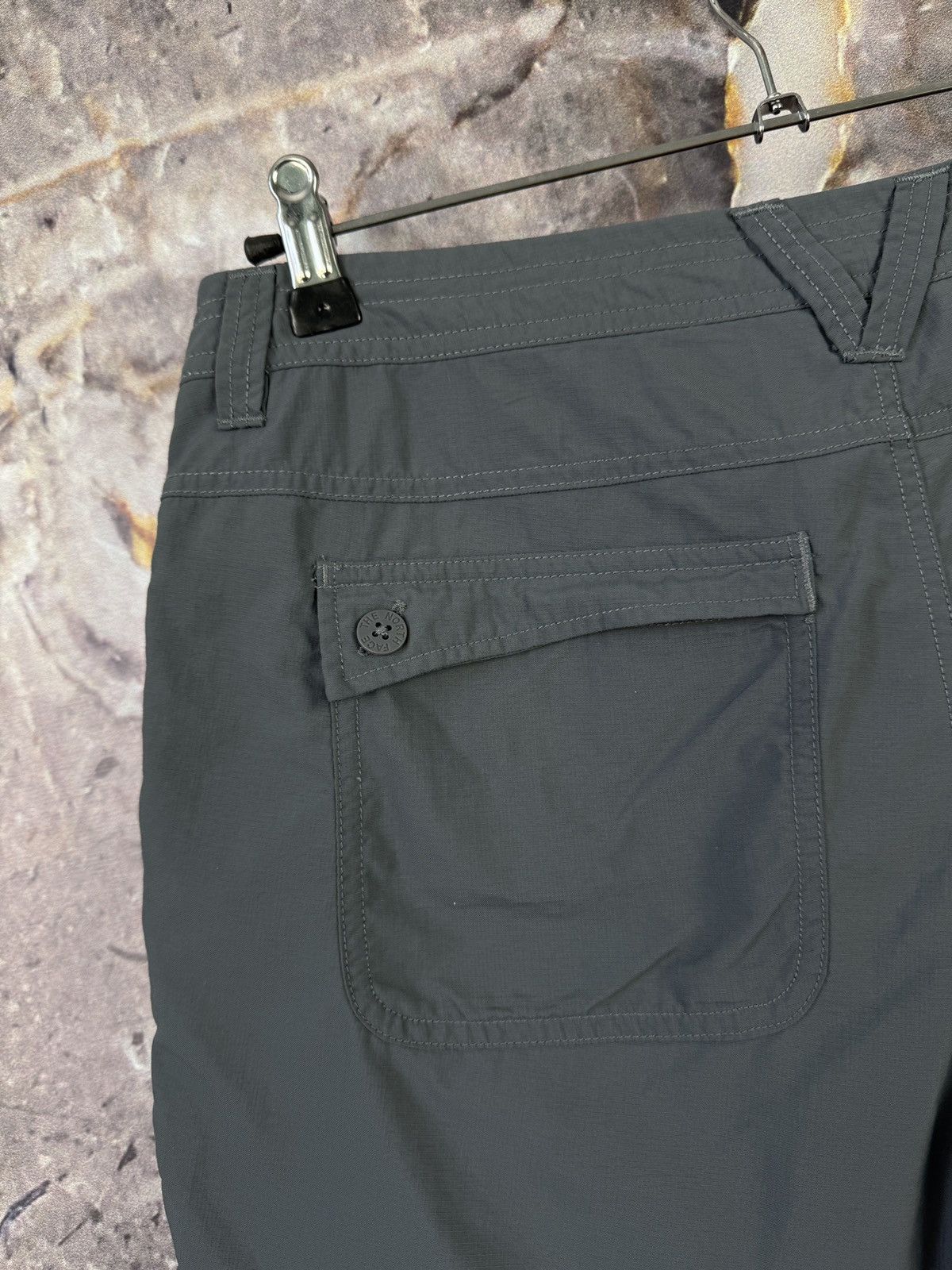 Arc'teryx × The North Face Women’s The North Face Shorts Outdoor Size EU 8 Size 30" / US 8 / IT 44 - 14 Thumbnail