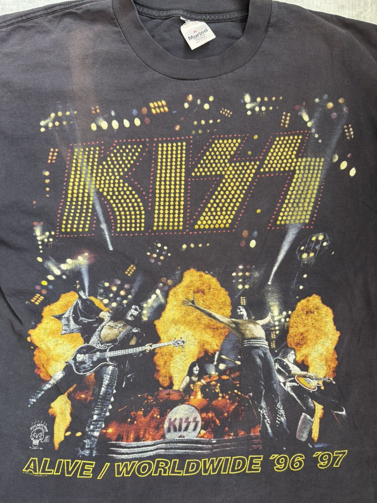 KISS Vintage 1996-97 KISS Alive Worldwide Tour T-Shirt Size US XL / EU 56 / 4 - 2 Thumbnail