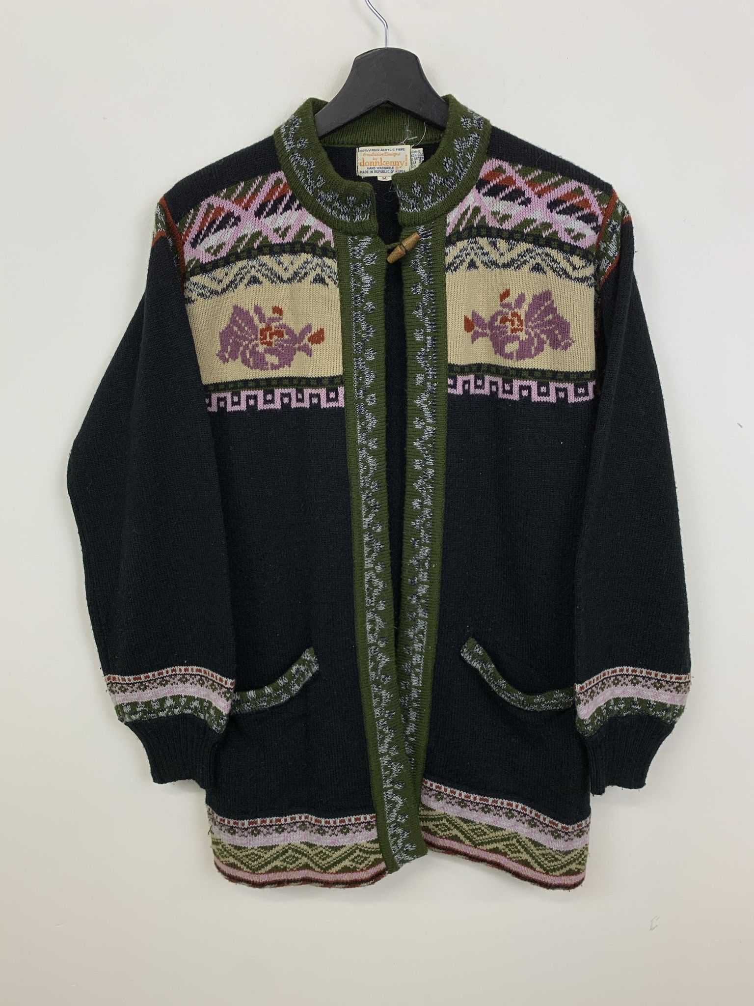 Vintage Vintage 1980s Donna Karen 100% Acrylic Knti Cardigan Size S Size US S / EU 44-46 / 1 - 1 Thumbnail