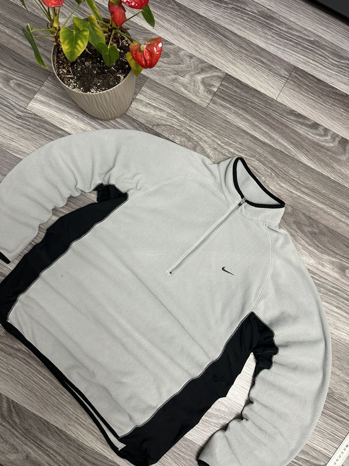 Nike Nike Vintage 00s Grey 1/4 Zip Fleece Sweatshirt hype size XL Size US XL / EU 56 / 4 - 2 Thumbnail