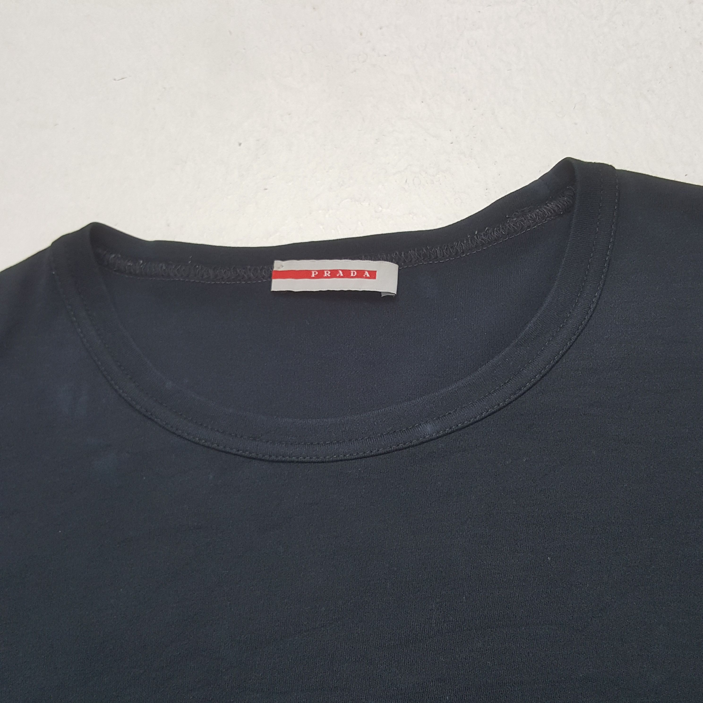 Prada Vintage Prada Designer Brand Long Sleeve Tshirt RR13 Size US M / EU 48-50 / 2 - 4 Thumbnail