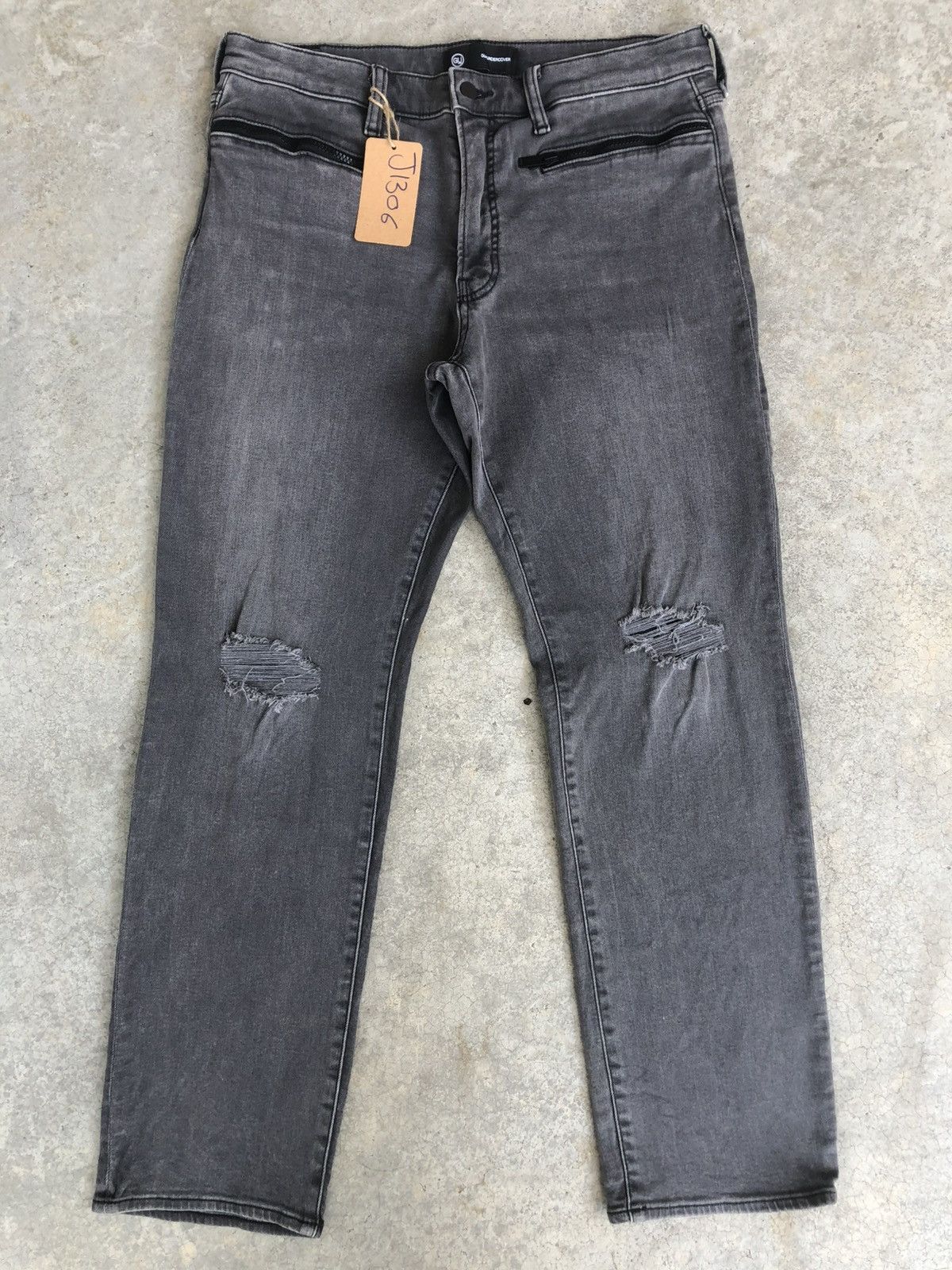 GU × Undercover Undercover x Gu Distressed Slim Jeans Size US 33 - 1 Thumbnail
