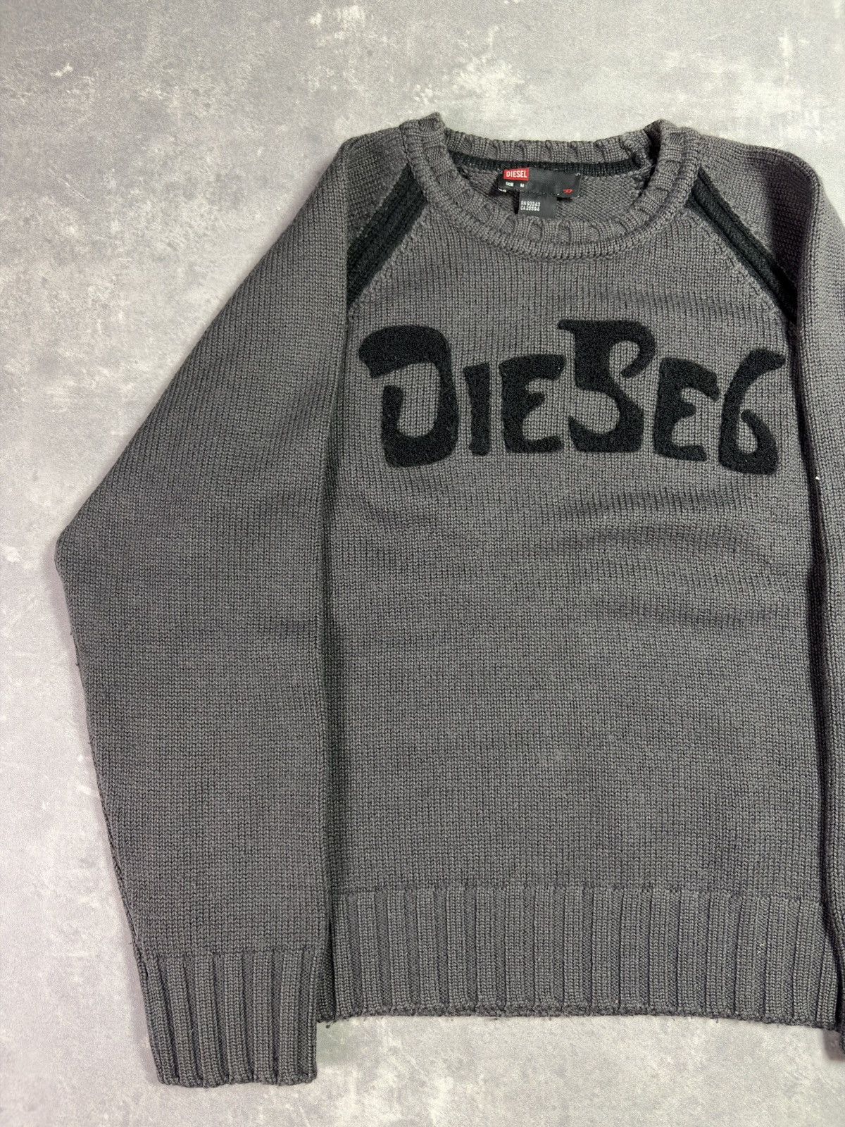 Diesel 00s Diesel Big Logo Wool Thick Boxy Knit Sweater M Size M / US 6-8 / IT 42-44 - 3 Thumbnail