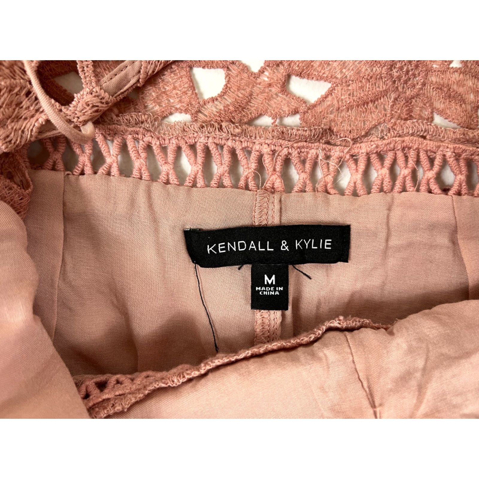 Vintage NWT Kendall & Kylie Romper Lace Floral Mauve M Womens Dress Romper Short Sleeveless Adult Medium NWT Mauve Lace Floral Size 32" / US 10 / IT 46 - 7 Thumbnail