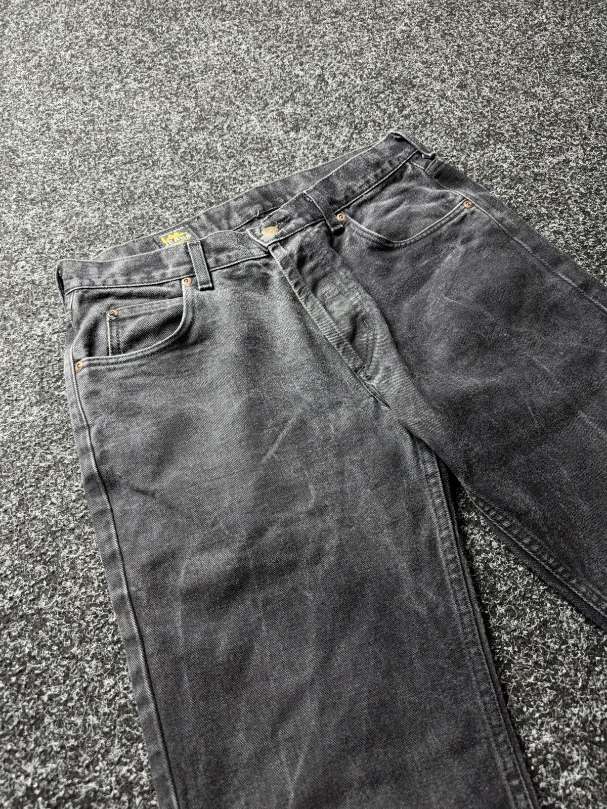 Lee Vintage 00s USA Lee Black Jeans Straight Fit Y2K Faded Size US 31 - 6 Thumbnail