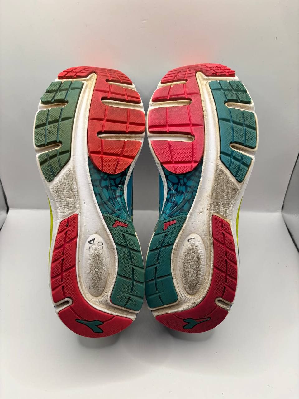 Diadora Diadora Mythos Blushield Running Sneakers - Neon Accents Size US 6 / IT 36 - 5 Thumbnail