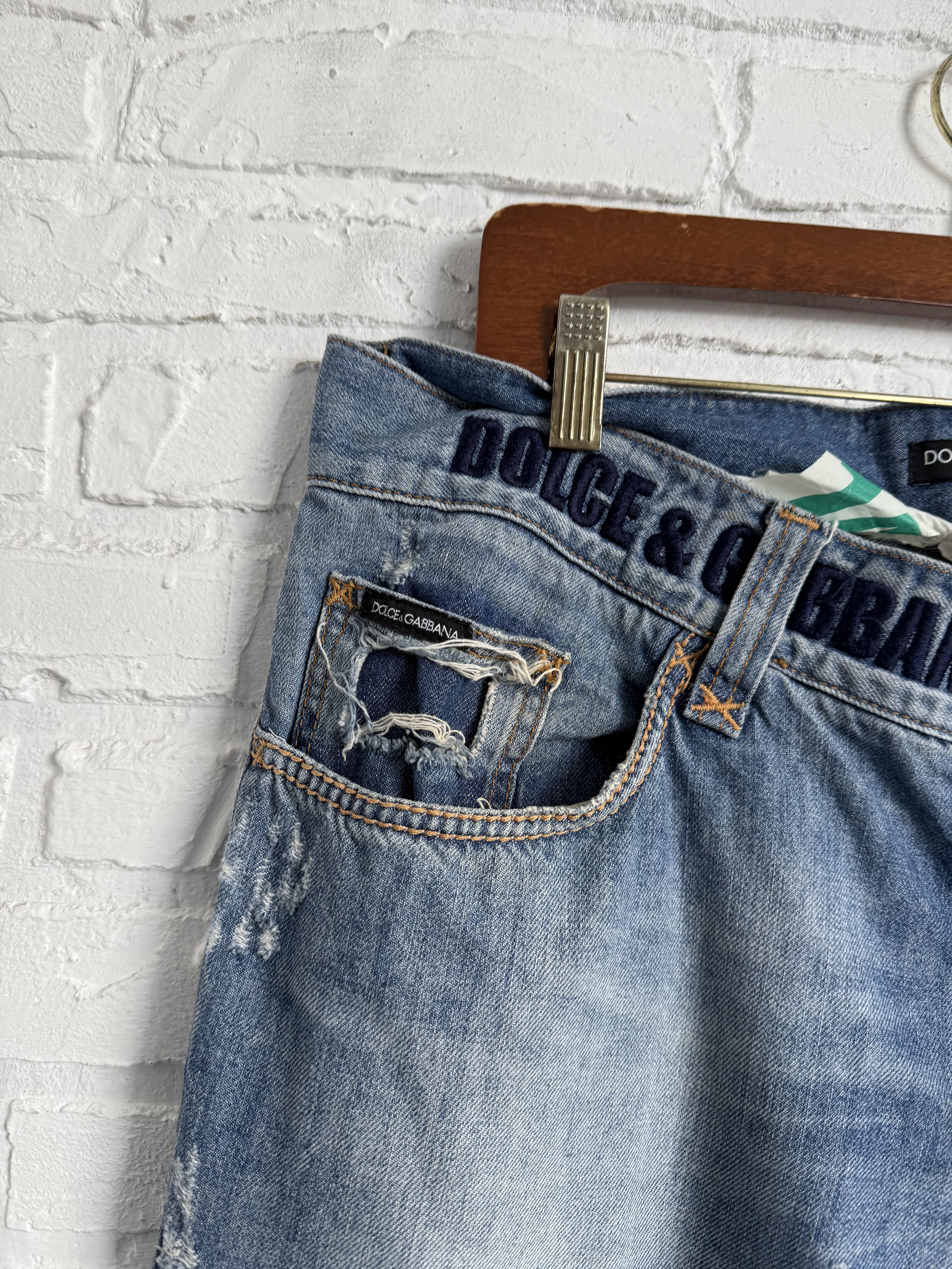 Dolce & Gabbana Vintage 2000s Dolce & Gabbana distressed jeans peace logo Size US 36 / EU 52 - 12 Thumbnail