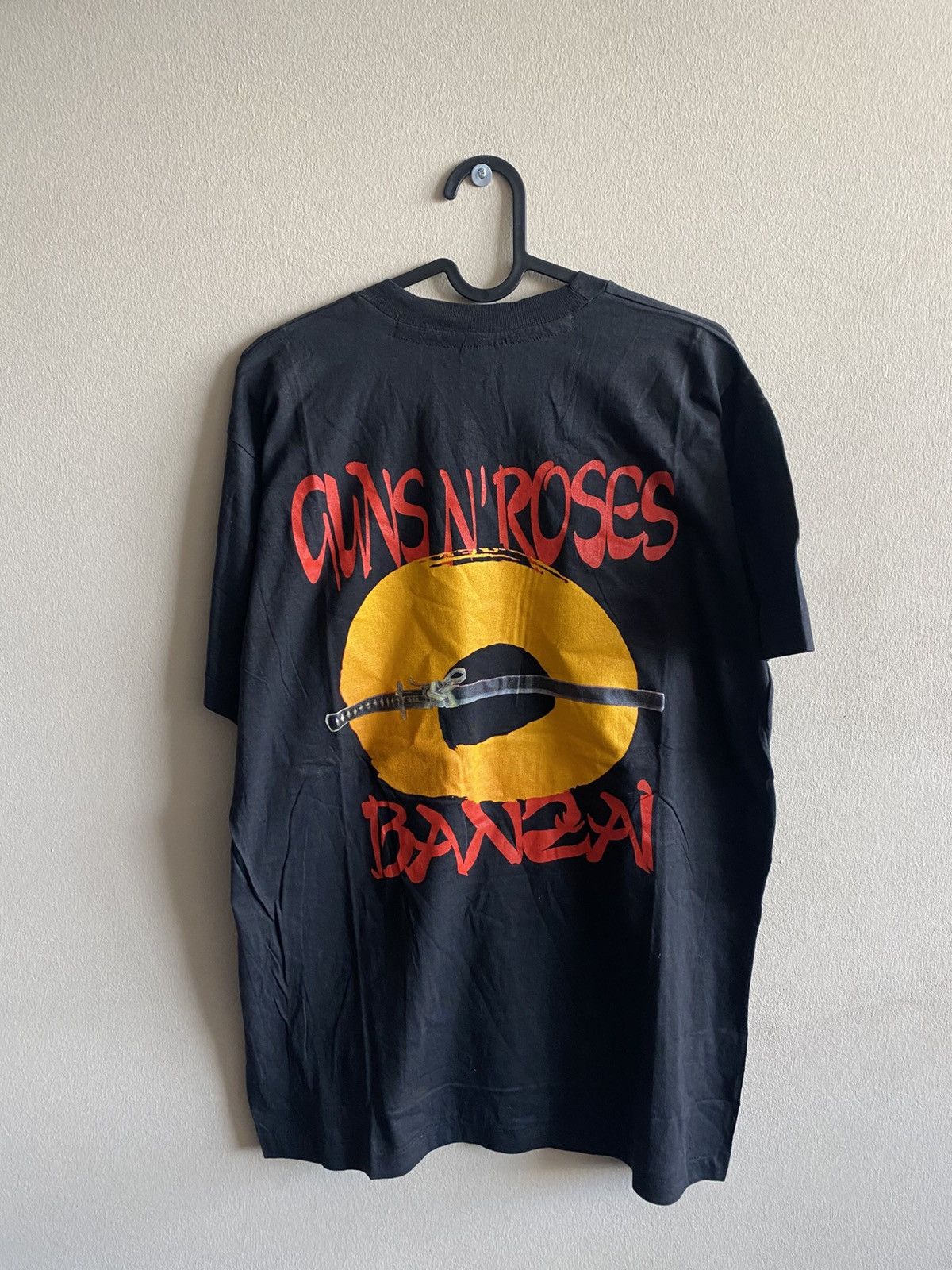 Band Tees Vintage 90s Guns N Roses Banzai Rock T-Shirt Size US M / EU 48-50 / 2 - 1 Thumbnail