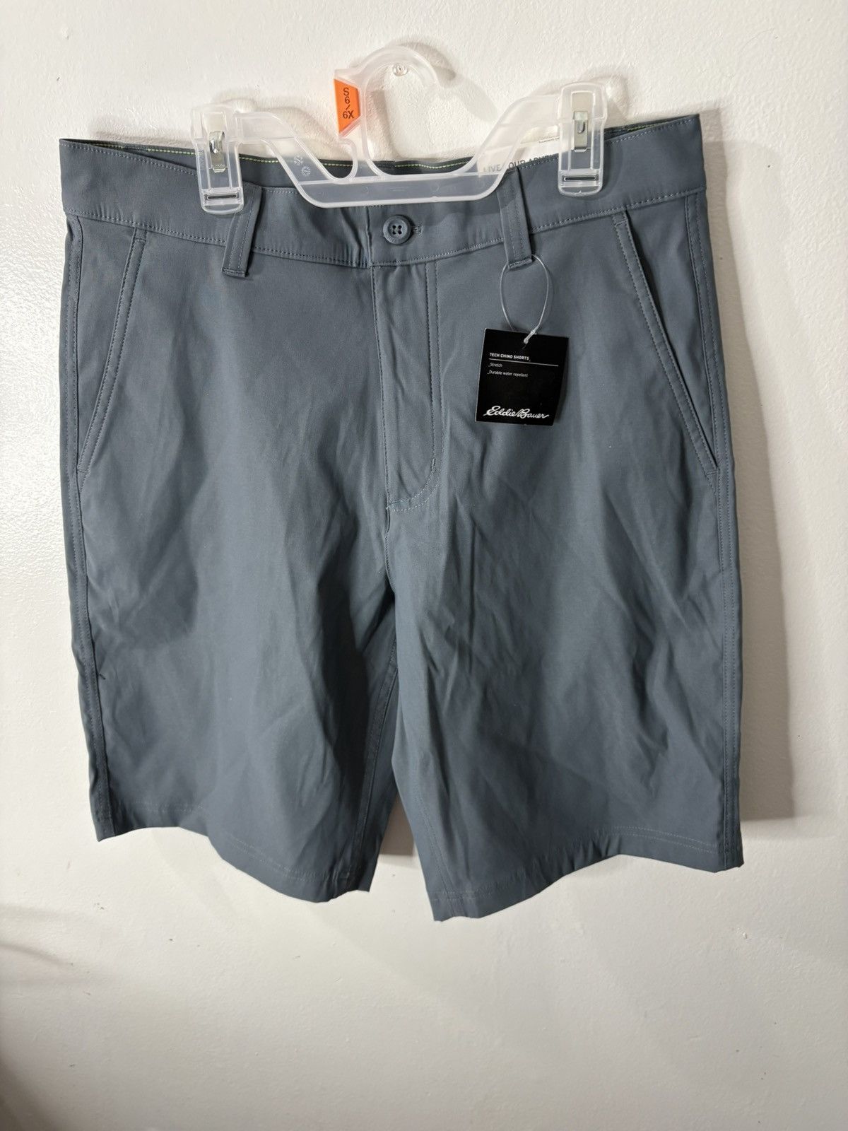 Eddie Bauer NWT Eddie bower shorts size 30 tech chino Size US 30 / EU 46 - 1 Thumbnail