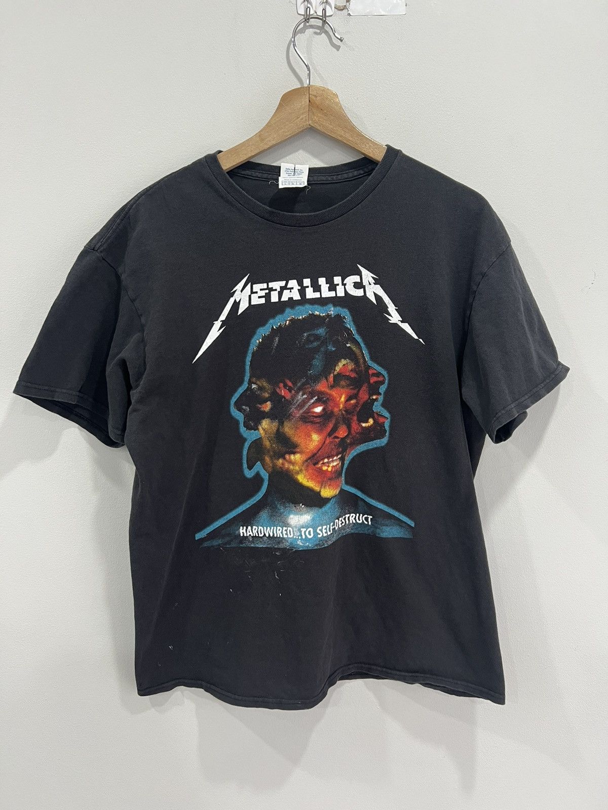 Vintage Metallica 2017 World Wired Tour Band Tee Shirt vintage y2k Size US L / EU 52-54 / 3 - 1 Thumbnail
