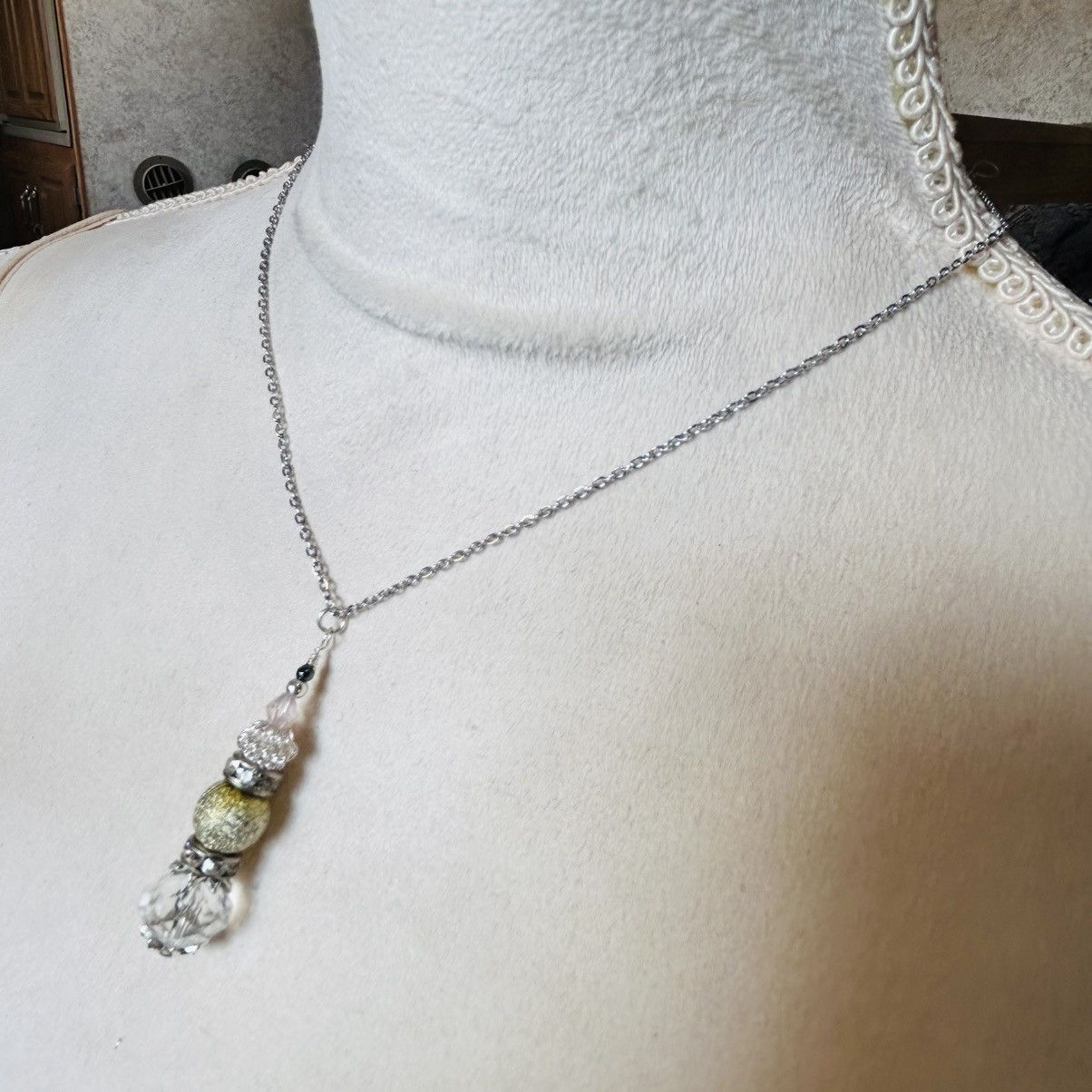 Handmade Handcrafted faceted crystal vintage lucite hematite necklace Size ONE SIZE - 4 Thumbnail