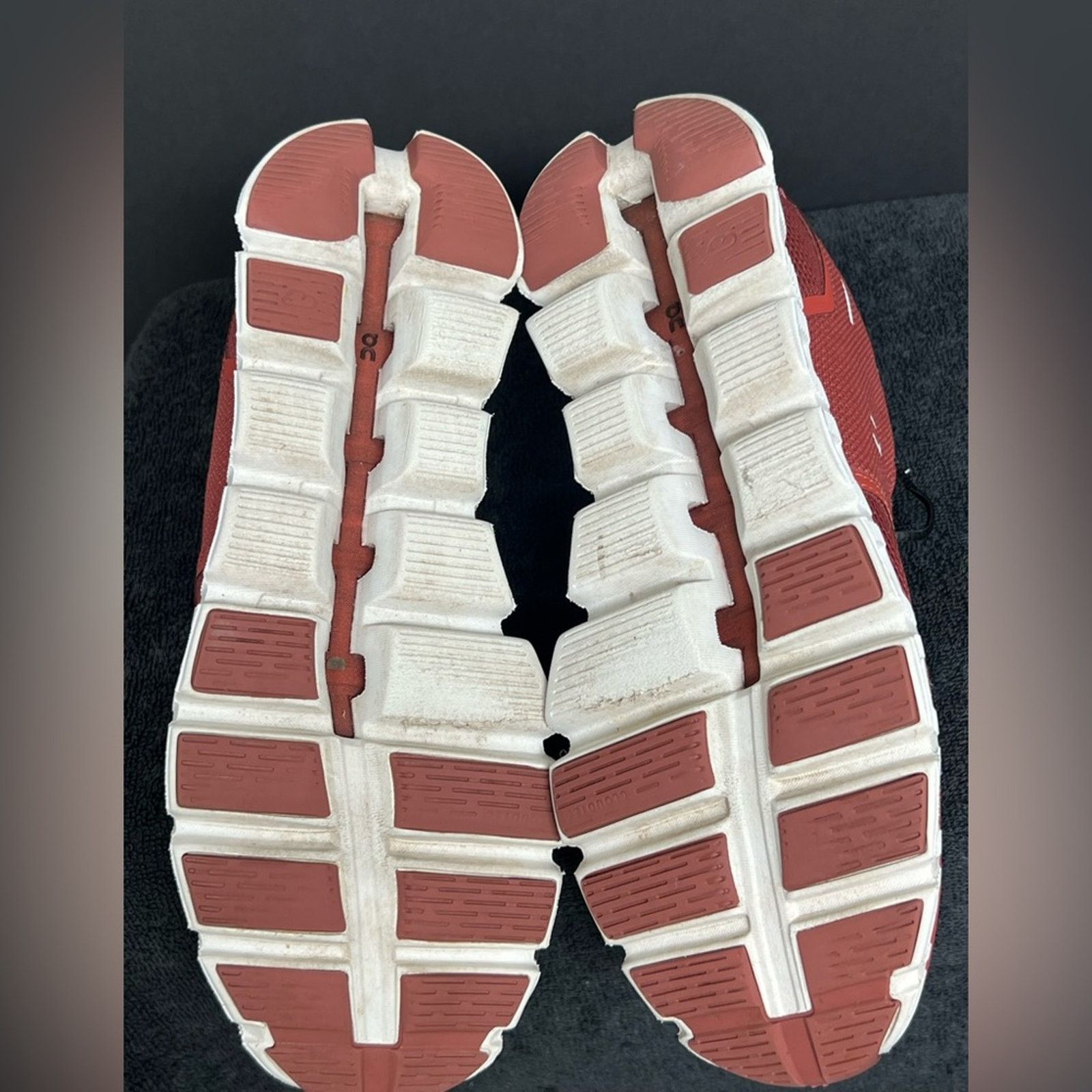 On On Running Shoes Womens Size 10.5 Cloud 5 Burgundy Sneakers Size US 10.5 / IT 40.5 - 7 Thumbnail