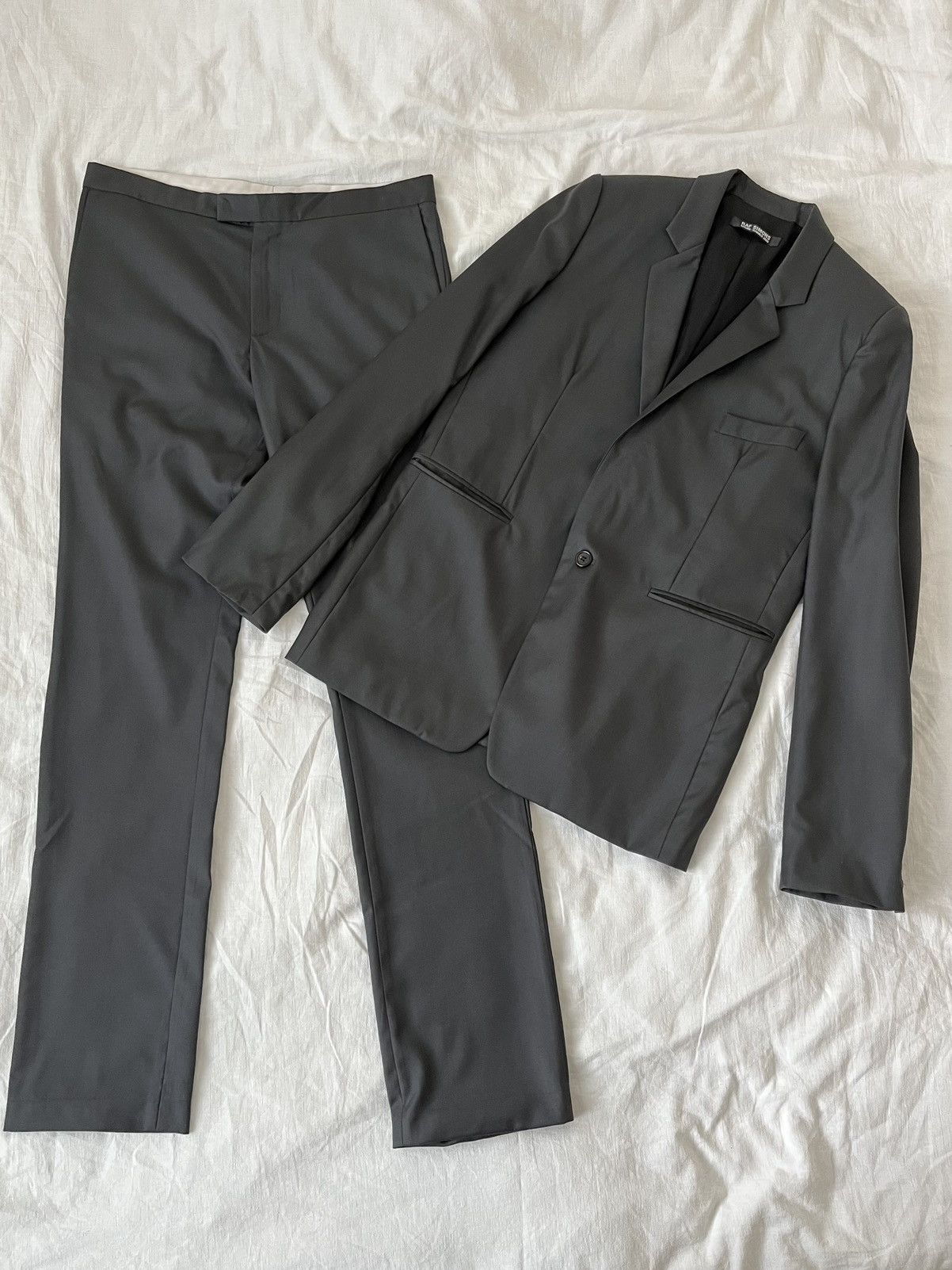 SS06 Raf Simons Suit
