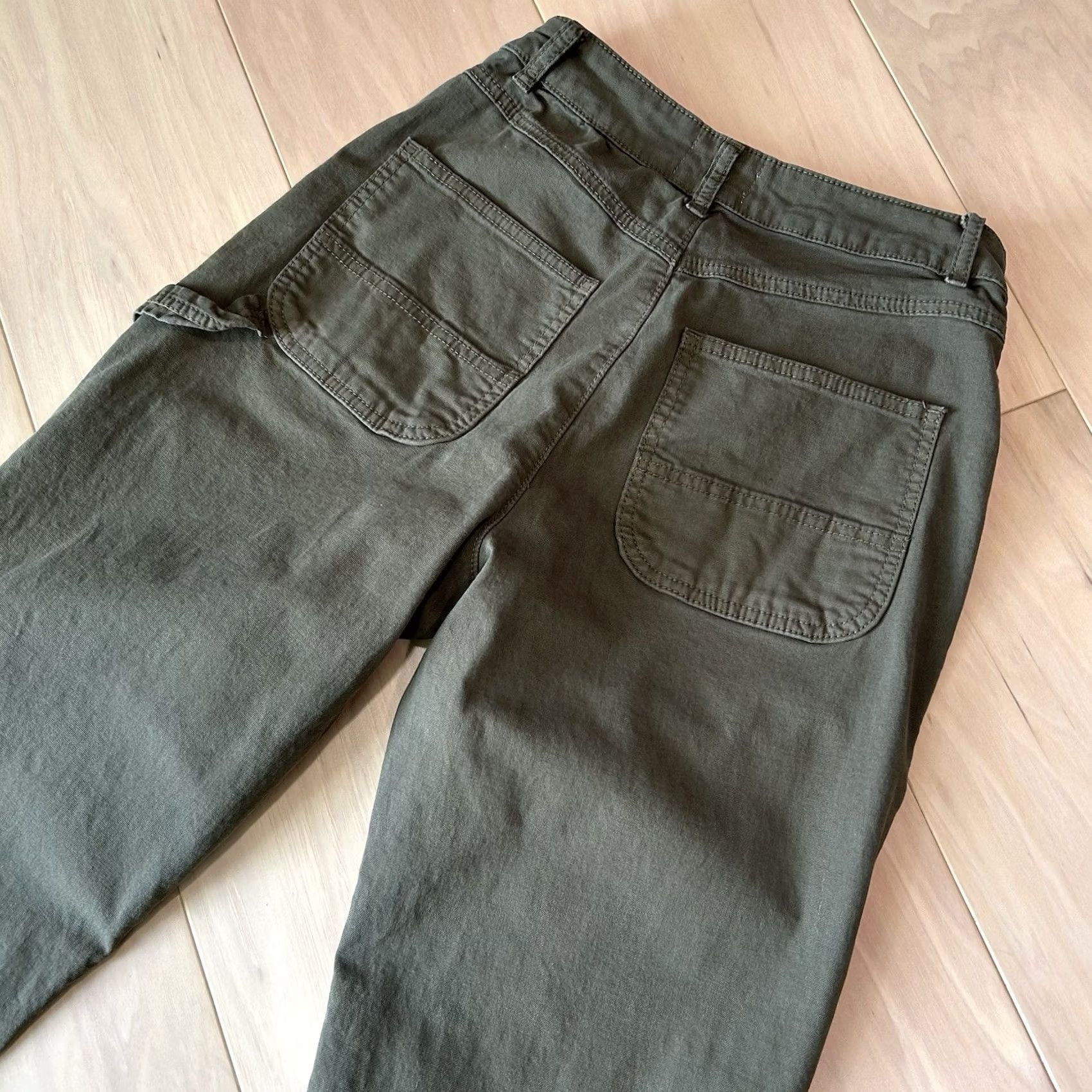 Marine Layer VINTAGE? No — Marine Layer Thermal Military Pant Maya Straight Olive Women’s 4 Pants Regular Green 4 inseam 24 in City Casual Workwear Urban Fashion Size 27" / US 4 / IT 40 - 4 Thumbnail