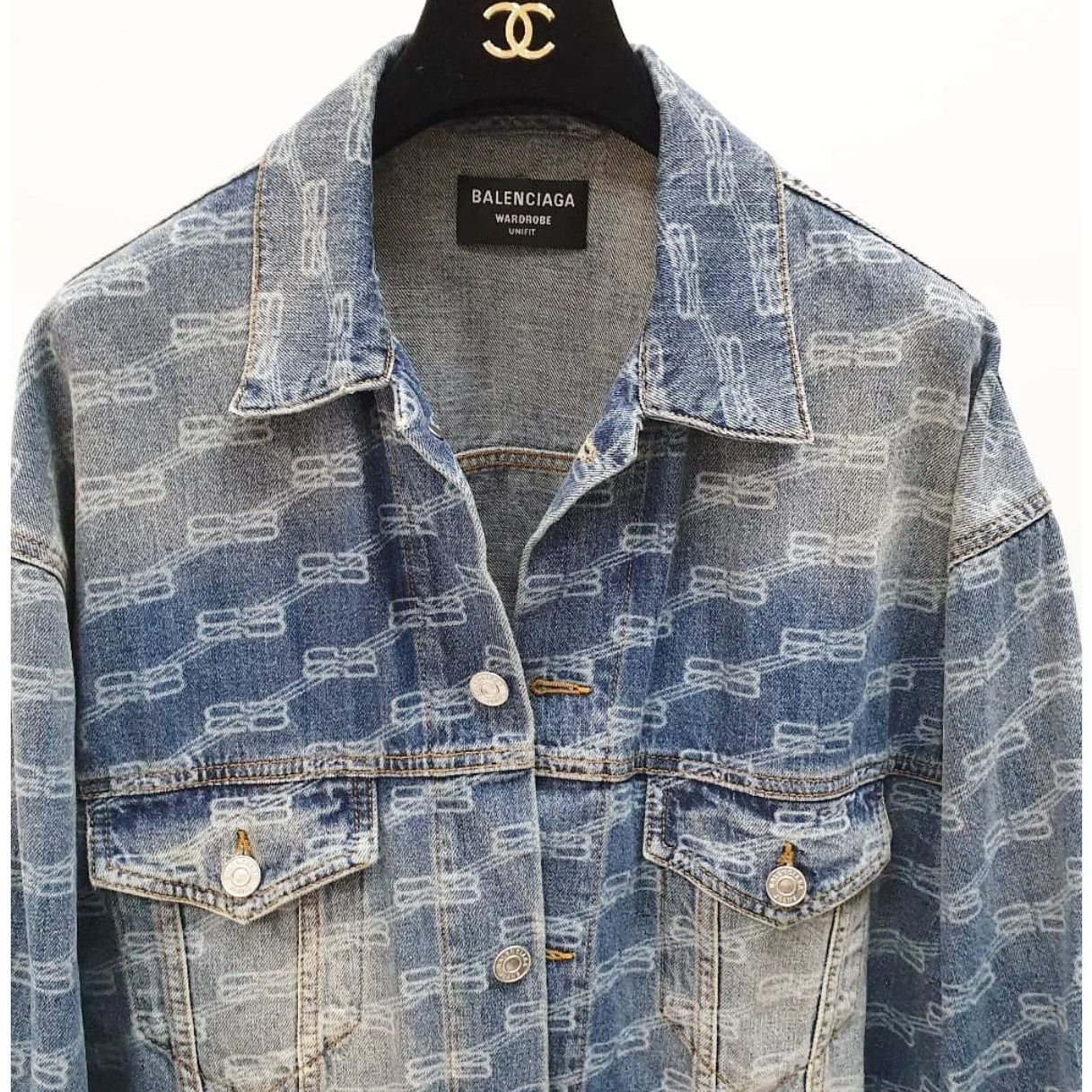Balenciaga Balenciaga All-Over Logo Denim Oversized Jacket - XS Size XS / US 0-2 / IT 36-38 - 2 Thumbnail