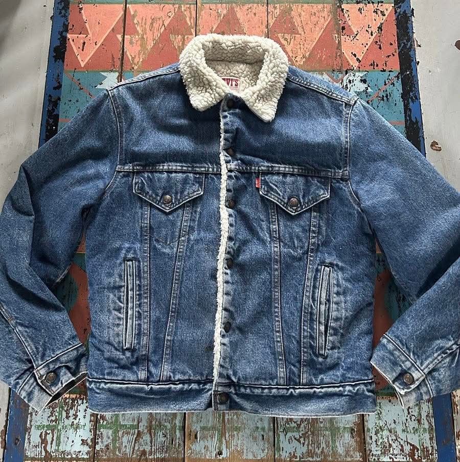 Levi's Vtg Levi’s Sherpa Blanket Trucker Denim Jeans Jacket Size US XL / EU 56 / 4 - 1 Thumbnail