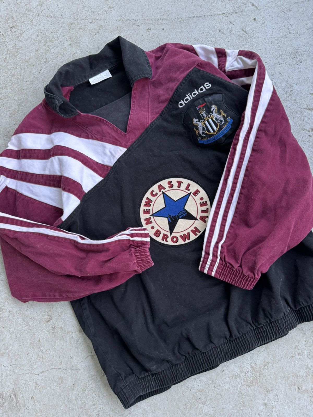 Adidas 1995-96 Newcastle United RARE Adidas Vintage Crewneck Size US M / EU 48-50 / 2 - 3 Thumbnail