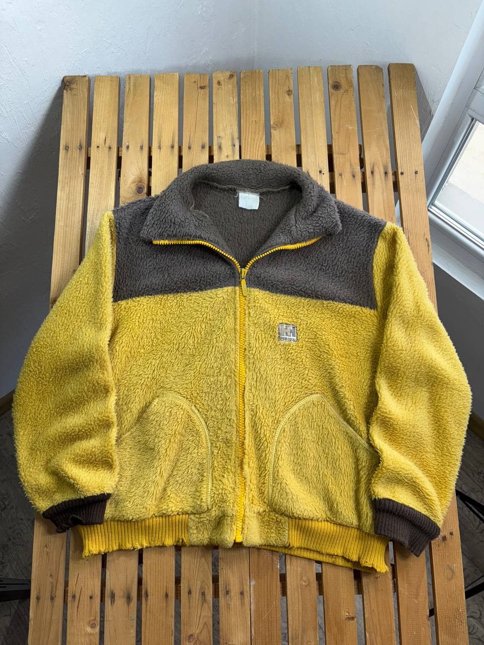 Helly Hansen Helly Hansen Vintage Distressed Fleece Teddy Sherpa Jacket Size US L / EU 52-54 / 3 - 5 Thumbnail
