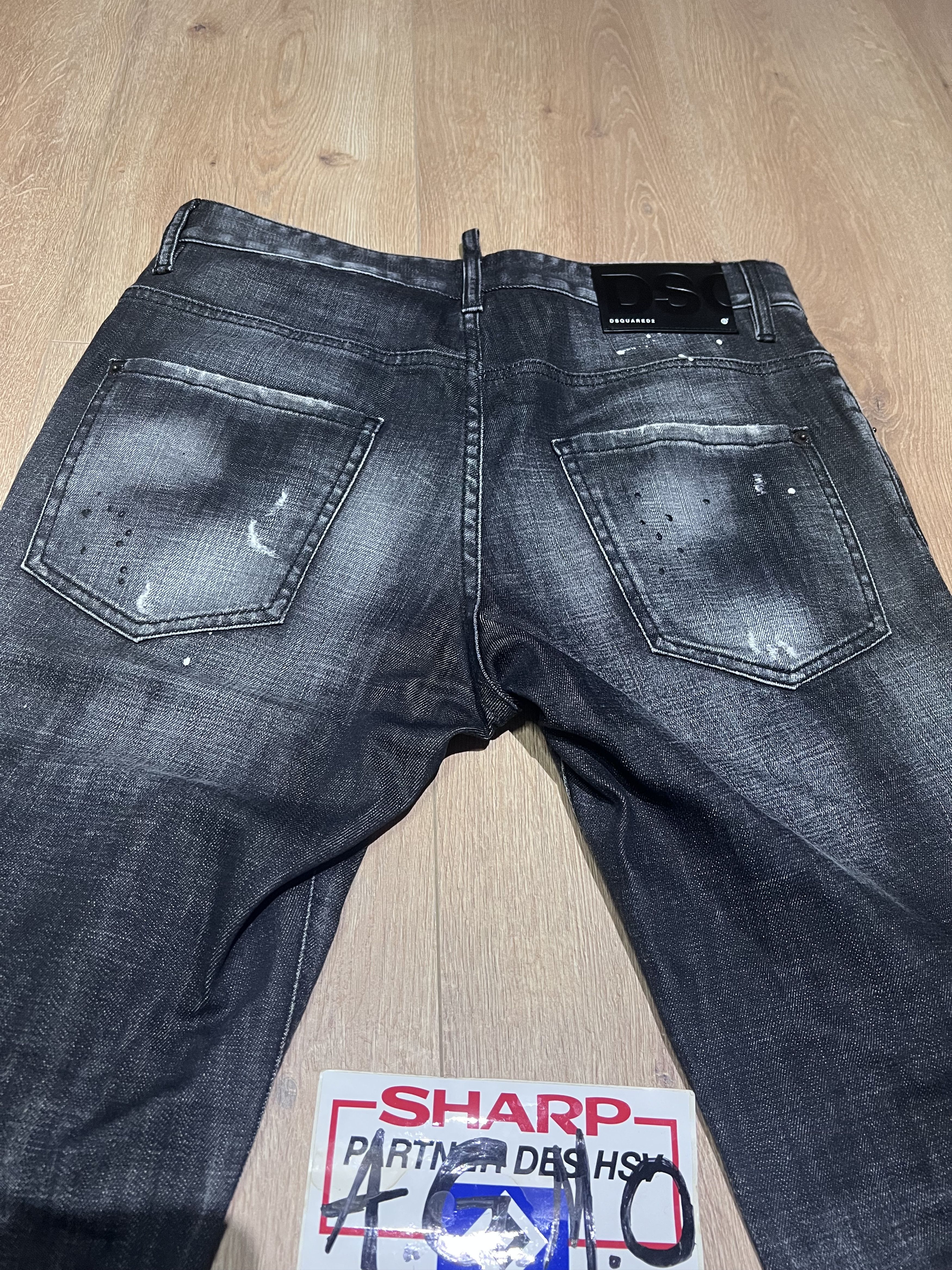 Dsquared2 DSQUARED2 DSQ2 S74LB1039 Skater Jean jeans pants tapered Size US 32 / EU 48 - 13 Thumbnail