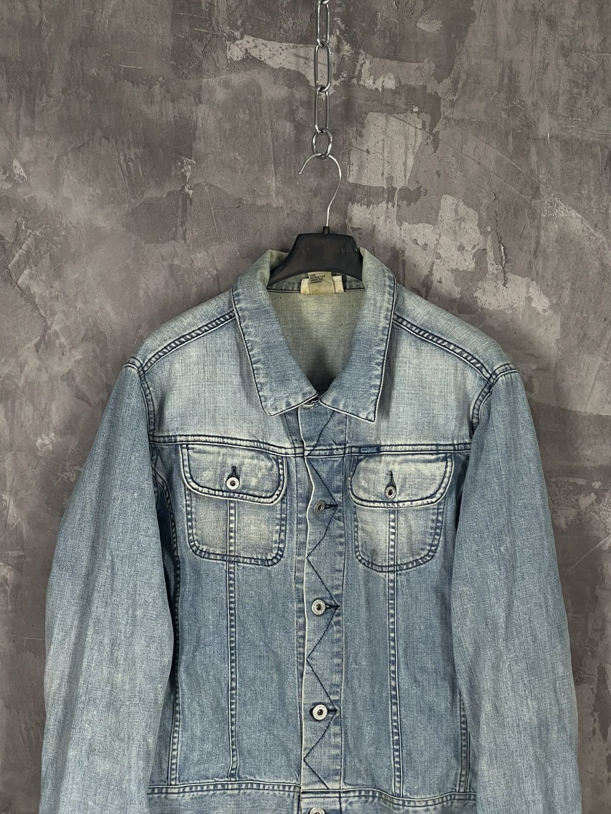Diesel × Vintage Diesel Vintage Y2K Faded Grunge Denim Jacket Size XL / US 12-14 / IT 48-50 - 2 Thumbnail
