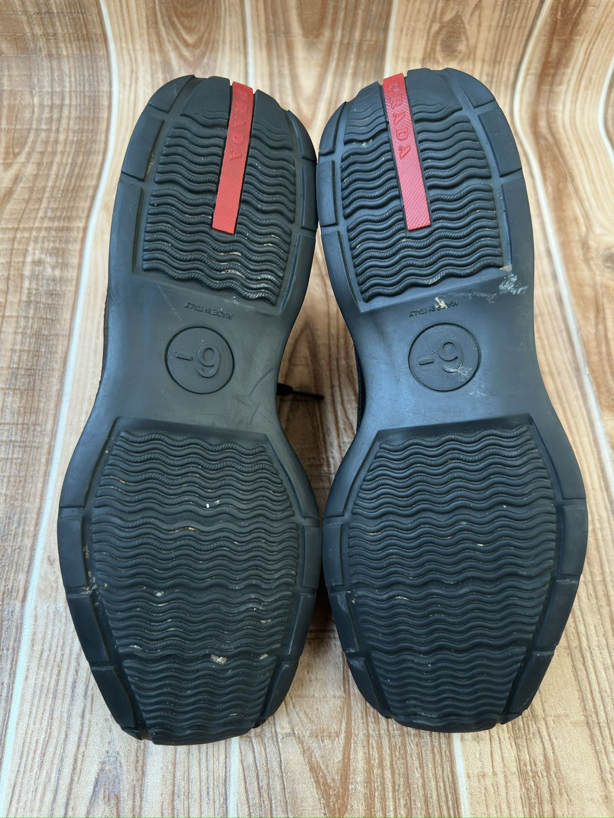 Prada Vintage Prada Sport Allacciata Regata Gym Nero Sneakers. Size US 7.5 / EU 40-41 - 23 Thumbnail