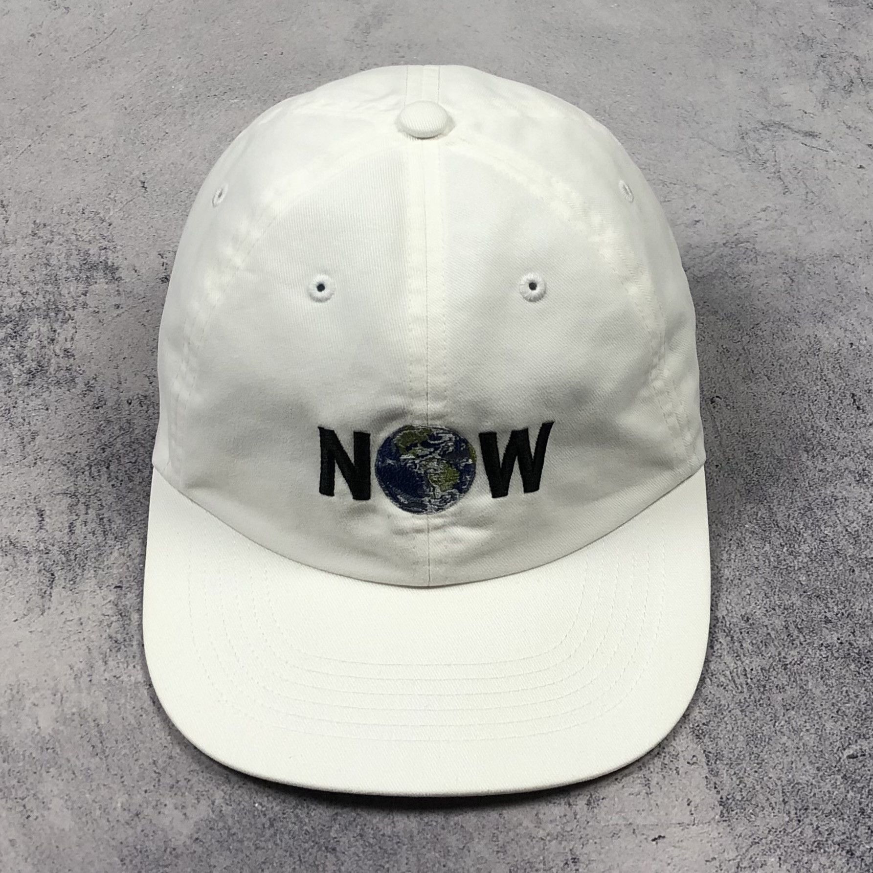 Uniqlo Uniqlo Cali Dewitt NOW Earth White Men’s Cap art hype Size ONE SIZE - 2 Thumbnail
