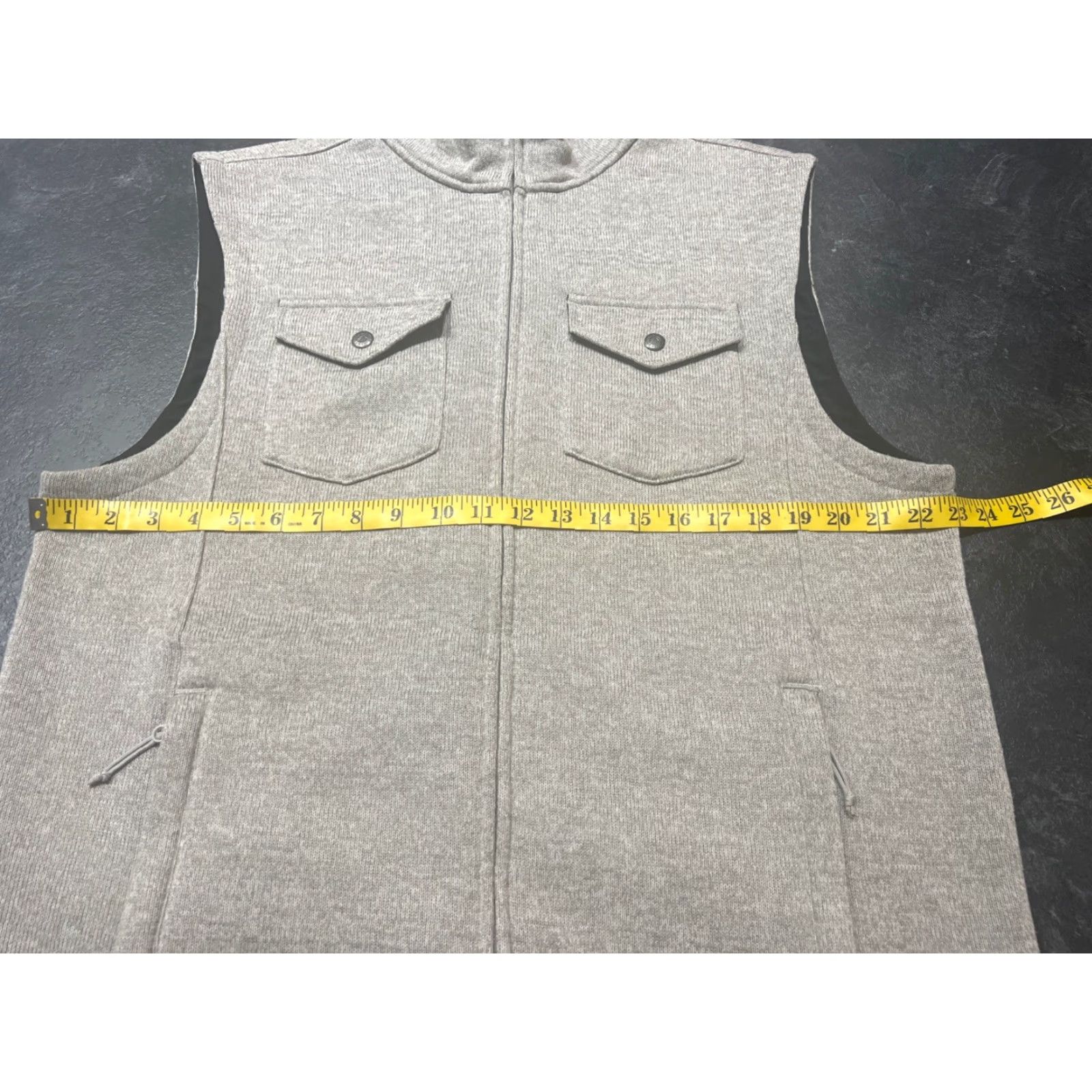Mountain Khakis MOUNTAIN KHAKIS Old Faithful Vest XL Beige Casual Outdoor Zip Mens Size US XL / EU 56 / 4 - 7 Thumbnail