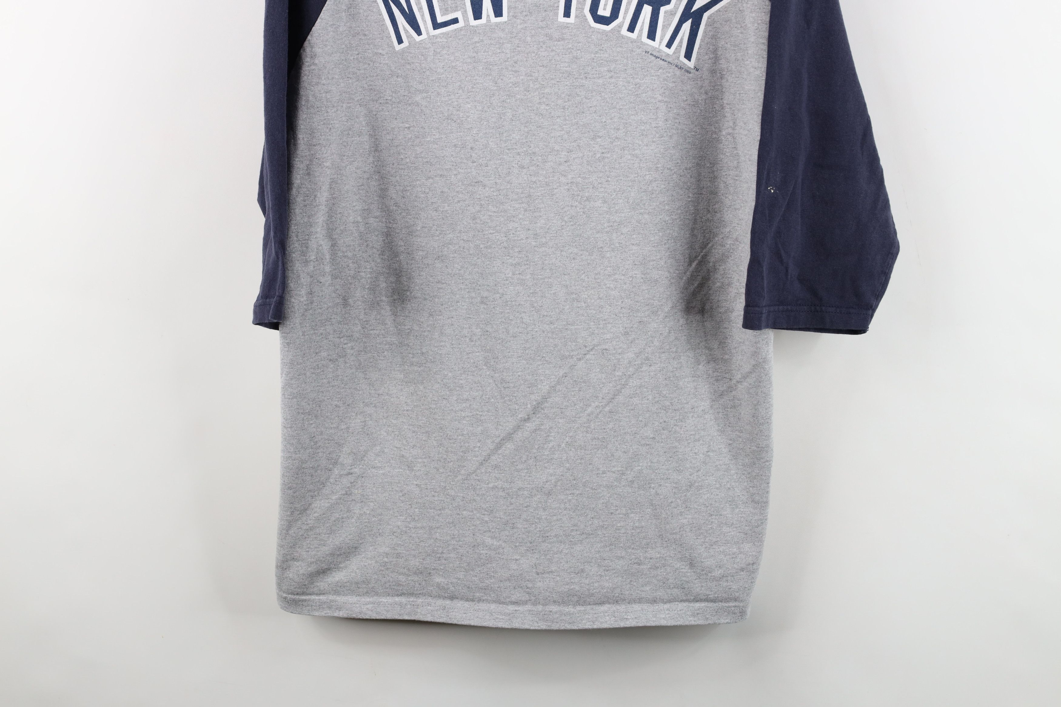 Vintage Vintage Y2K 2004 Baseball 3/4 Sleeve Raglan T-Shirt Gray Size US L / EU 52-54 / 3 - 3 Thumbnail