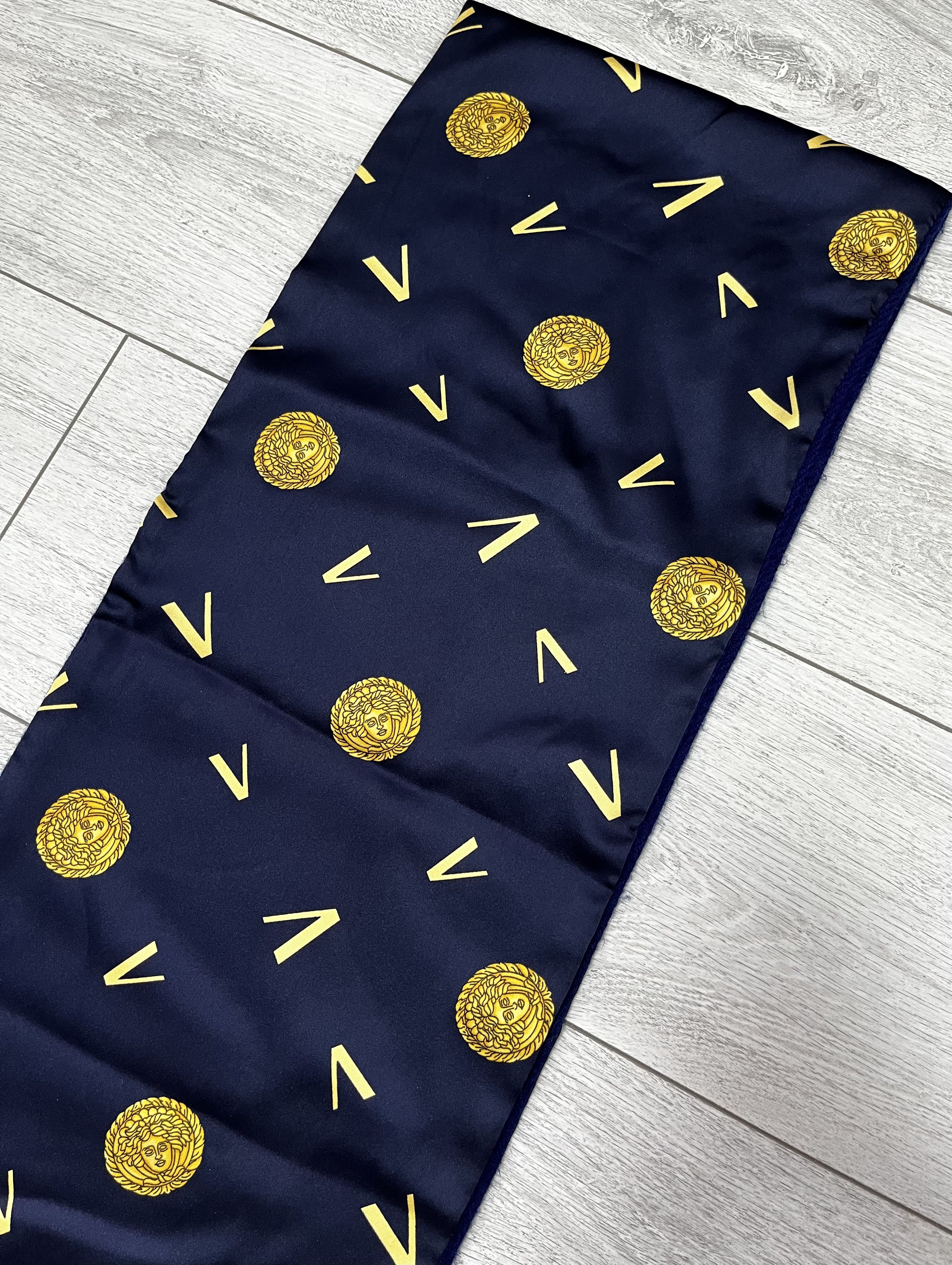 Other × Versace 🌚 Versace Medusa Monogram Luxury Scarf Muffler Size ONE SIZE - 1 Thumbnail