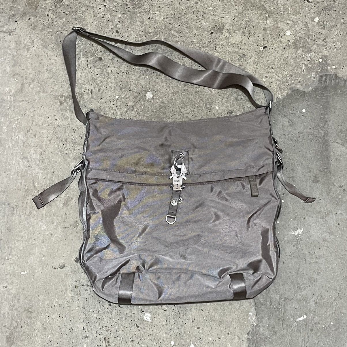 Vintage George gina & Lucy bag three hand