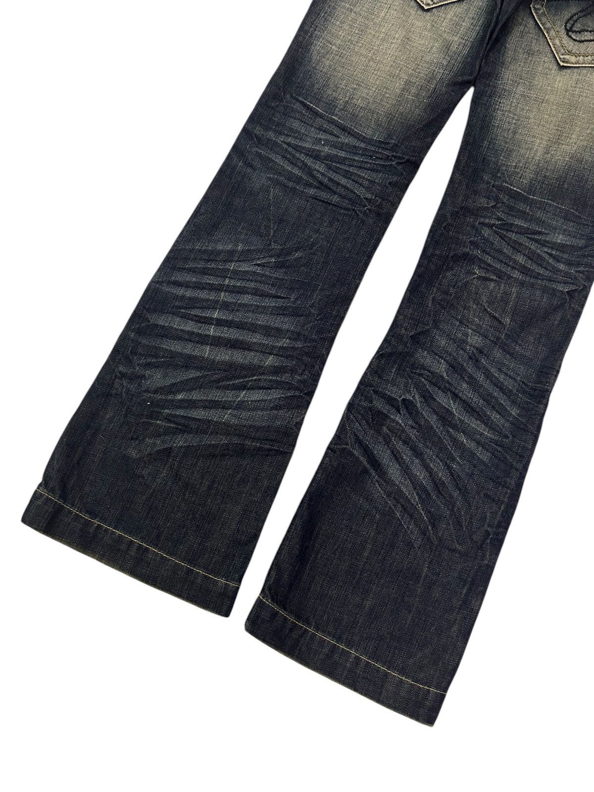 Japanese Brand × Vintage Japanese Fazbee Vintage Flare Sand Wash Denim Jeans Size US 29 - 10 Thumbnail