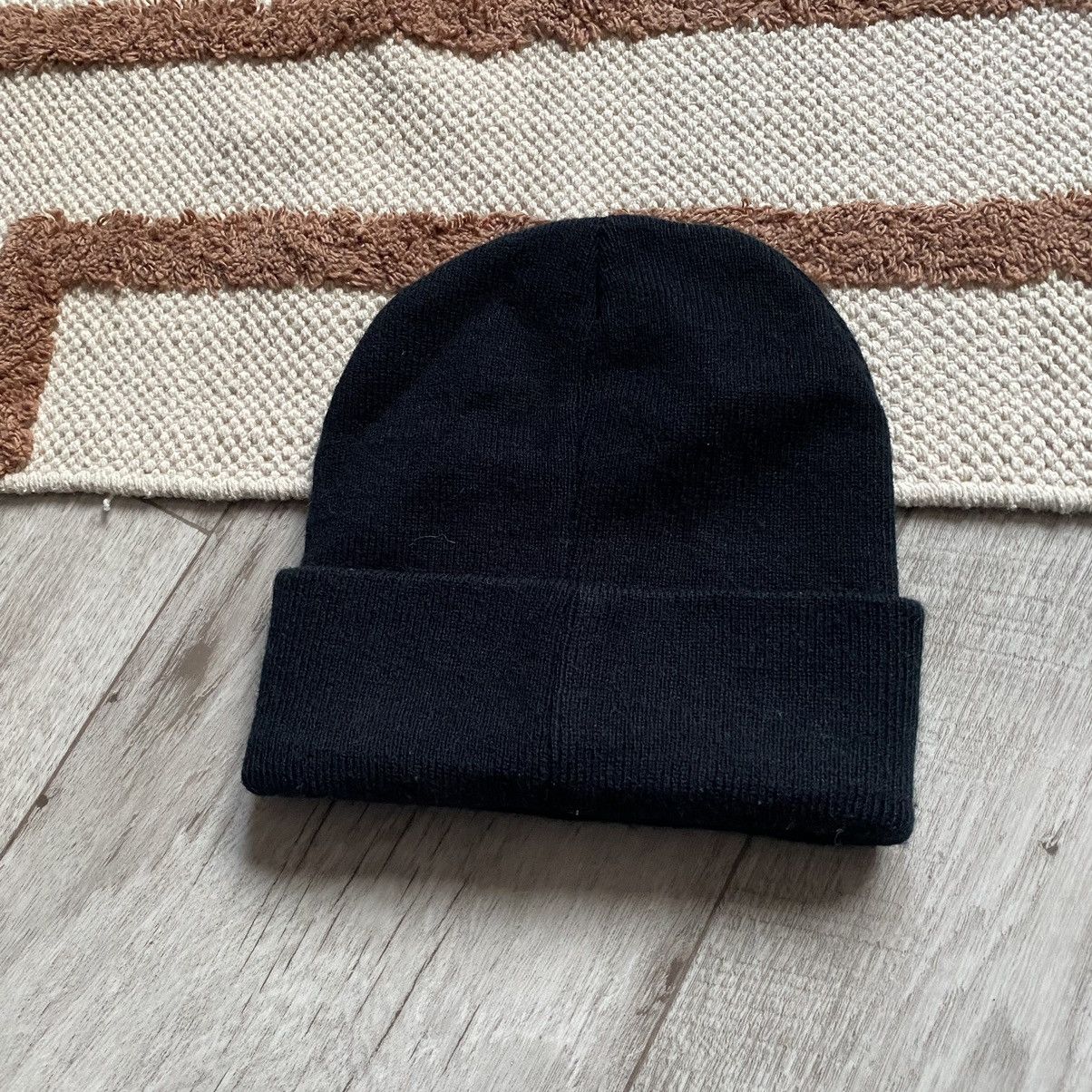 WWE VINTAGE WWE STEVE AUSTIN STONE COLD SKULL 1999 BEANIE HAT Size ONE SIZE - 4 Thumbnail