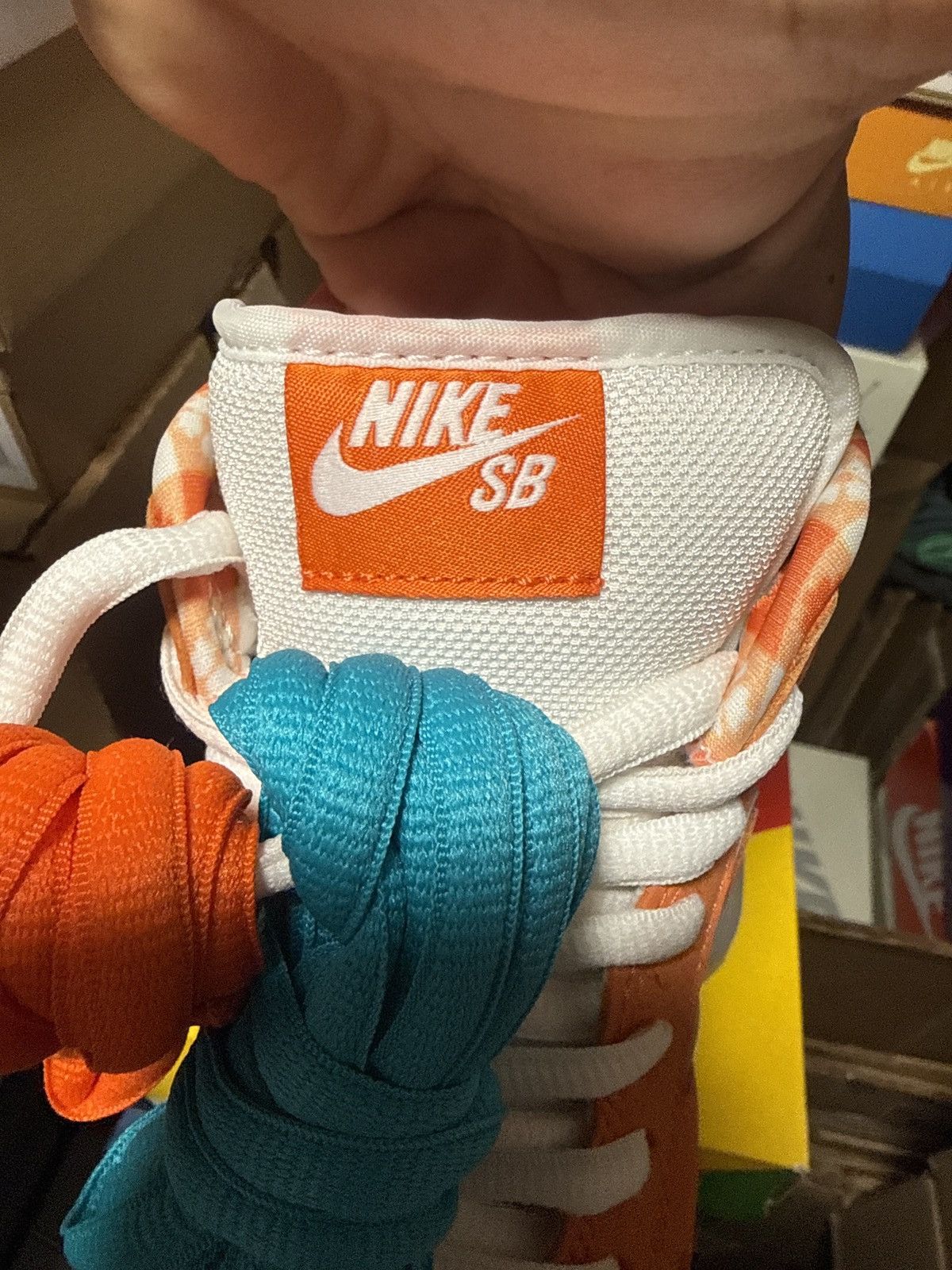 Nike SB Nike SB Dunk Low OG QS Orange Lobster Size US 9 / EU 42 - 9 Thumbnail