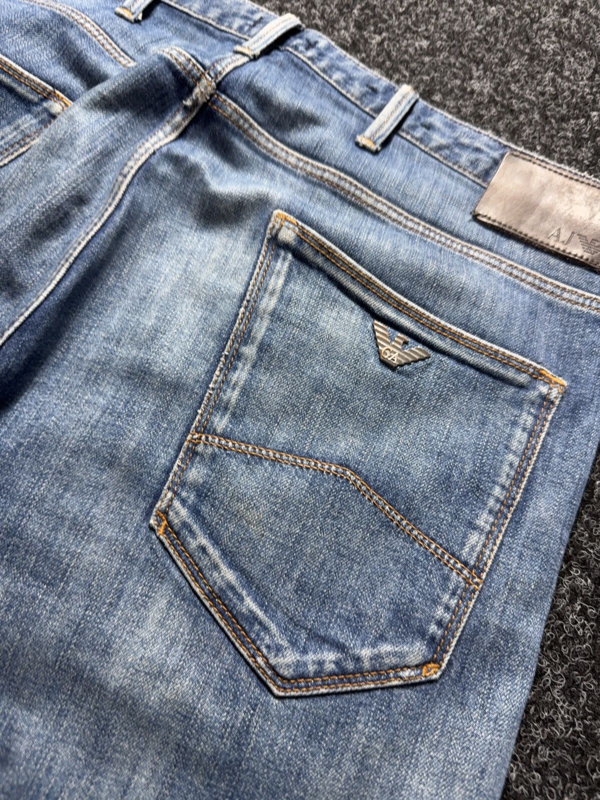 Giorgio Armani 00s AJ Armani Jeans J06 Slim Fit Dirty Distressed Jeans Size US 33 - 20 Thumbnail