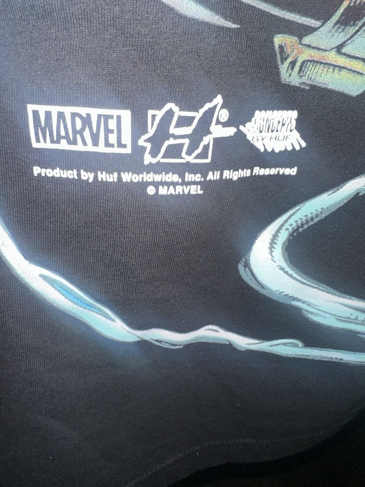 Huf Spider man vintage t from 2004 Size US L / EU 52-54 / 3 - 4 Thumbnail
