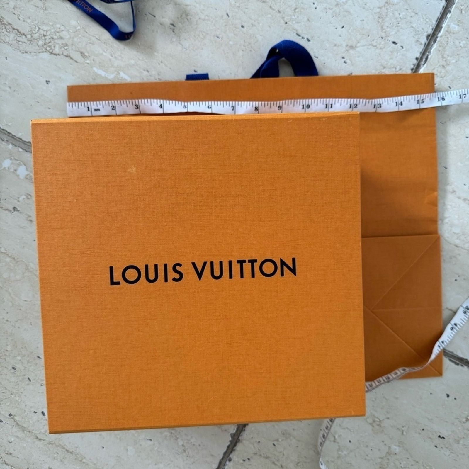 Louis Vuitton LOUIS VUITTON Bag, Box, Ribbon Set, Authentic Size ONE SIZE - 9 Thumbnail