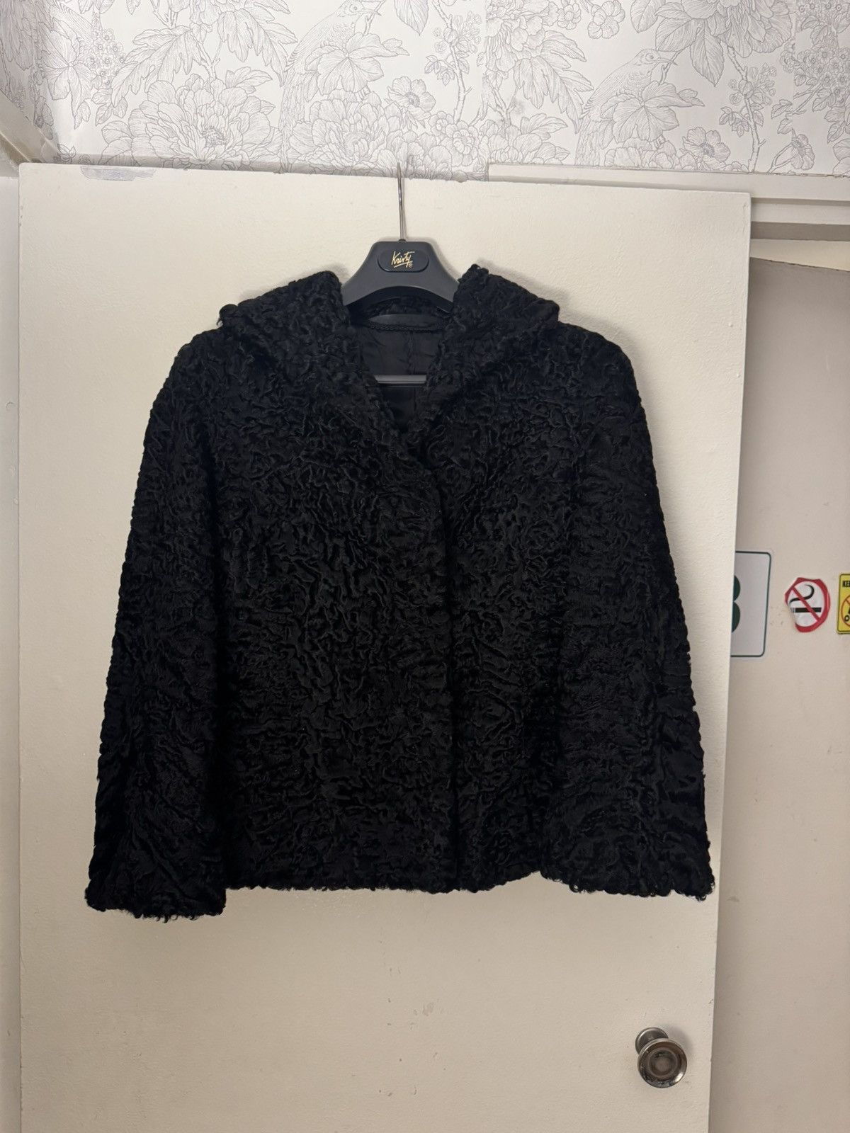 Other Vintage short caracul fur coat Size S / US 4 / IT 40 - 1 Thumbnail