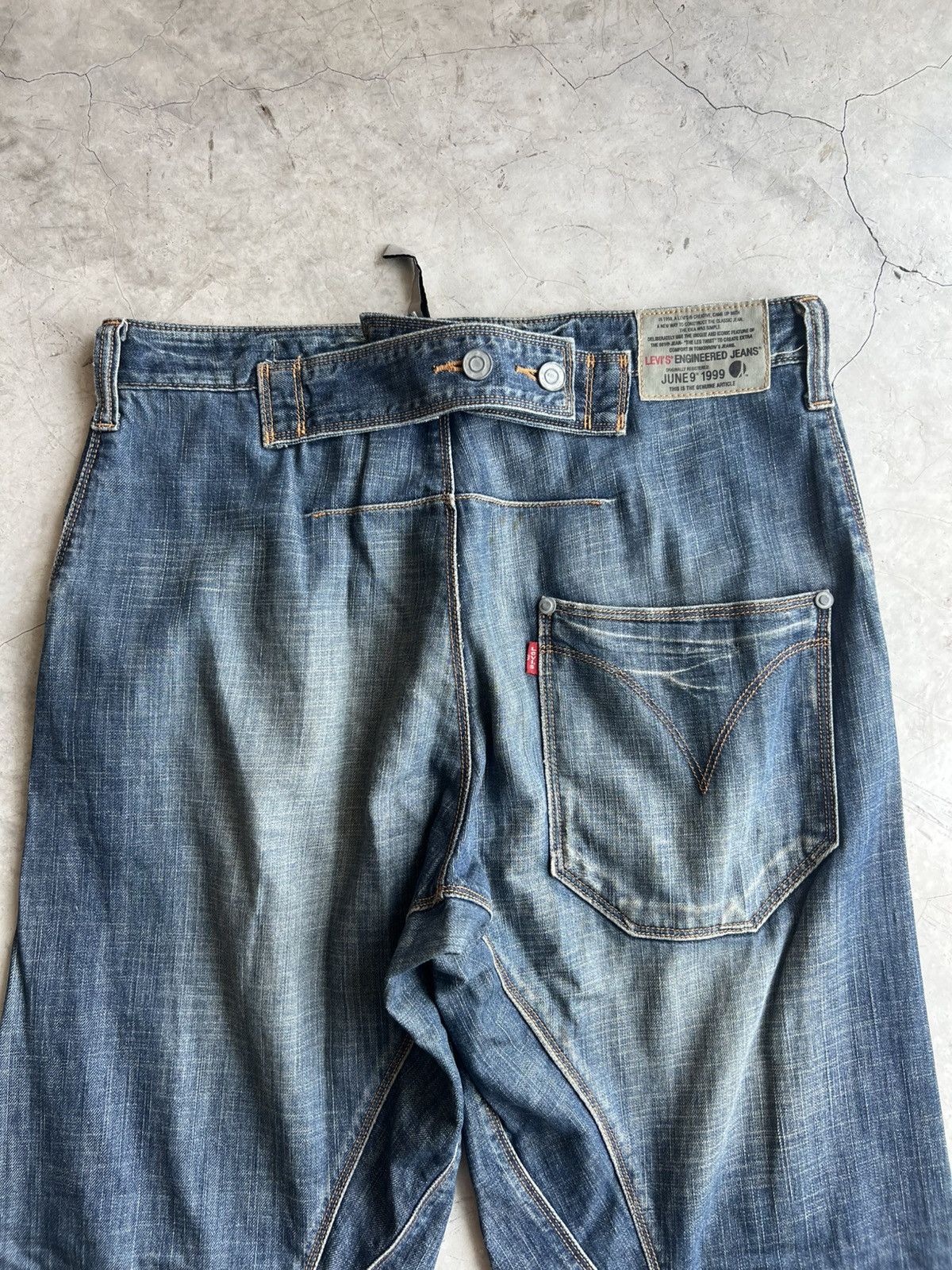 Levis Engineered Jeans Buckle Back Tag W32 Actual 34x31.5