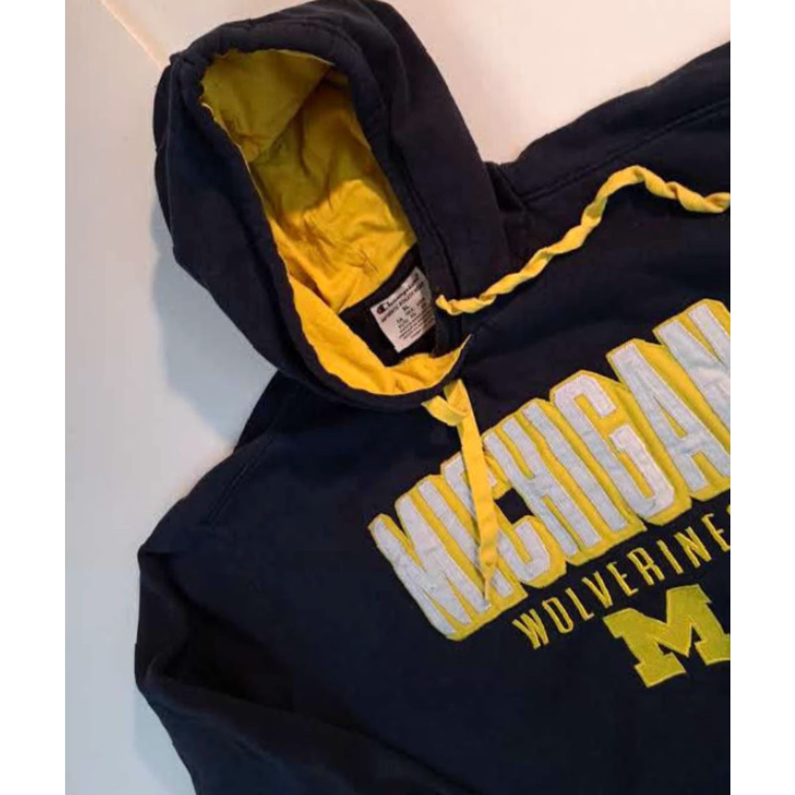 Champion Michigan Wolverines Champion Hooded Sweatshirt X-Lagre Jacket Size US XL / EU 56 / 4 - 5 Thumbnail