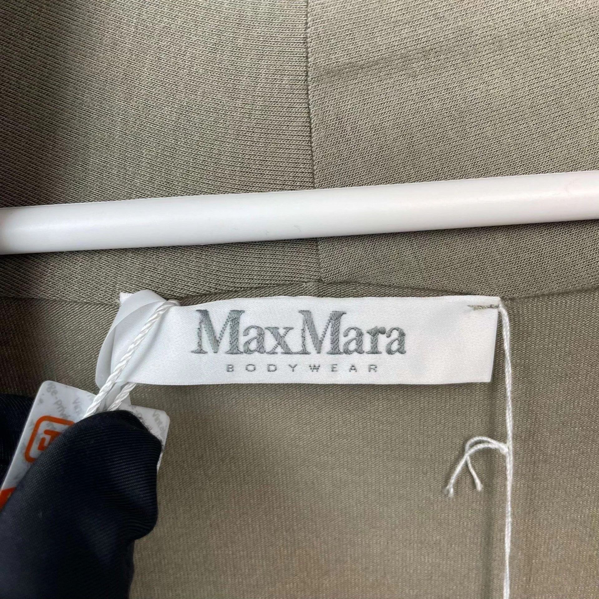 Max Mara MaxMara Deep V-neck short-sleeve 170 Size M / US 6-8 / IT 42-44 - 3 Thumbnail