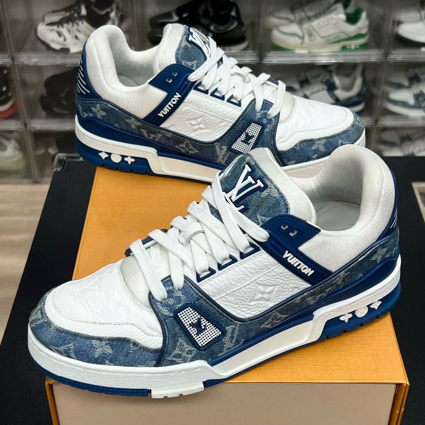 Louis Vuitton lv trainer blue and white sneakers uk8.5 Size US 8.5 / EU 41-42 - 1 Thumbnail