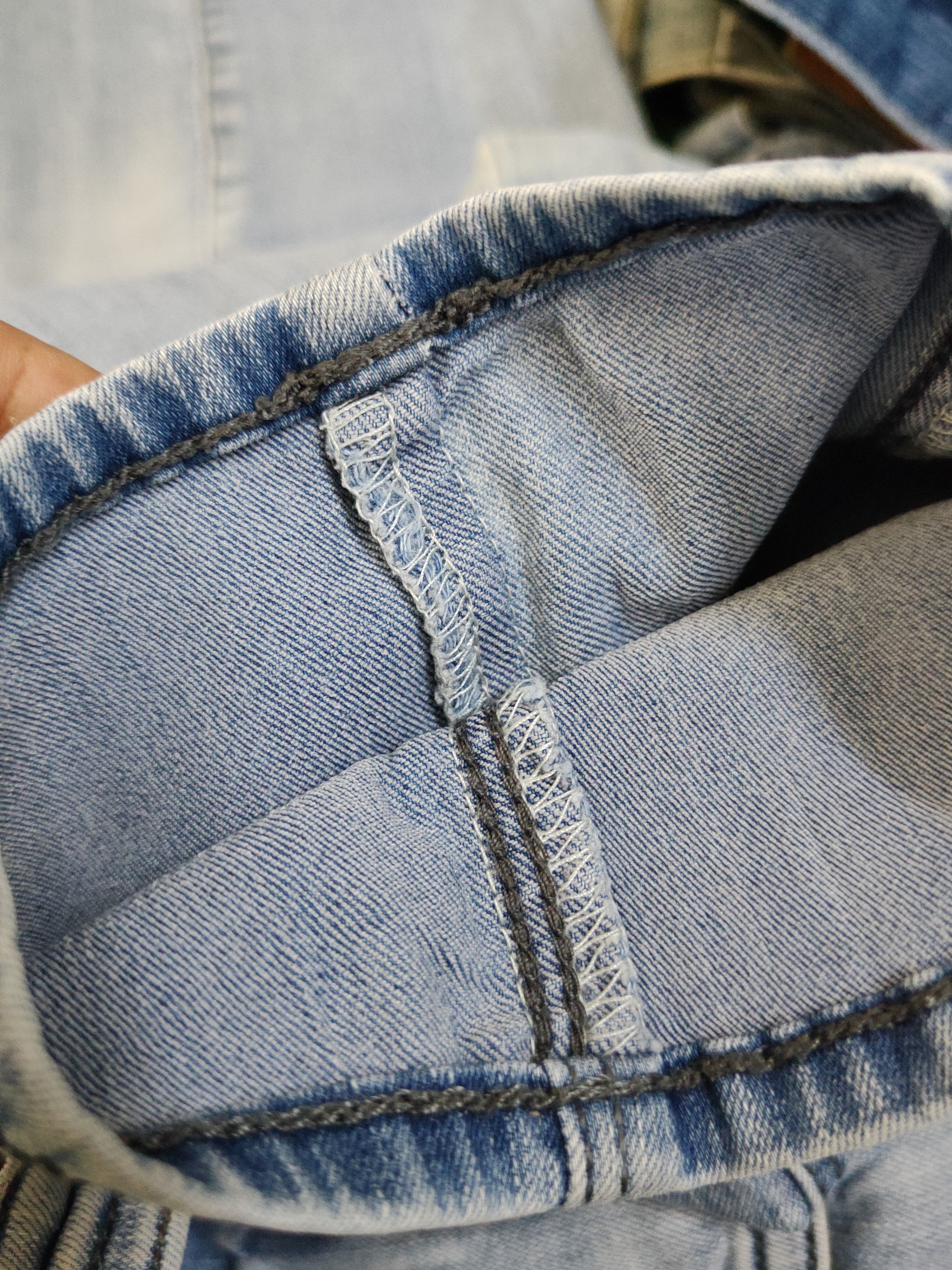 Japanese Brand × Vintage Burtle Blue Distressed Ripped Soft denim Jeans #W2073 Size US 32 / EU 48 - 13 Thumbnail