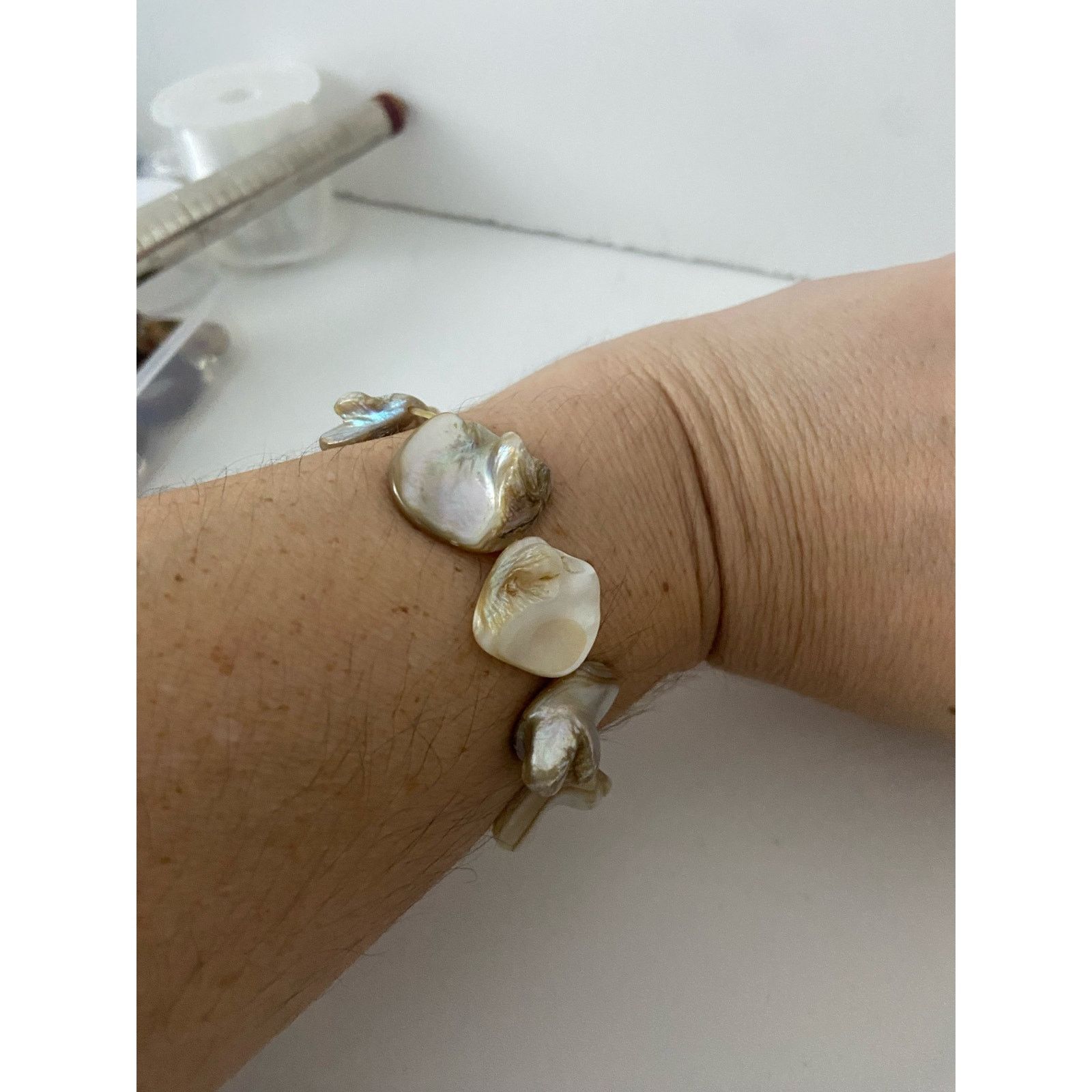 Handmade Mother of pearl bracelet Size ONE SIZE - 1 Thumbnail