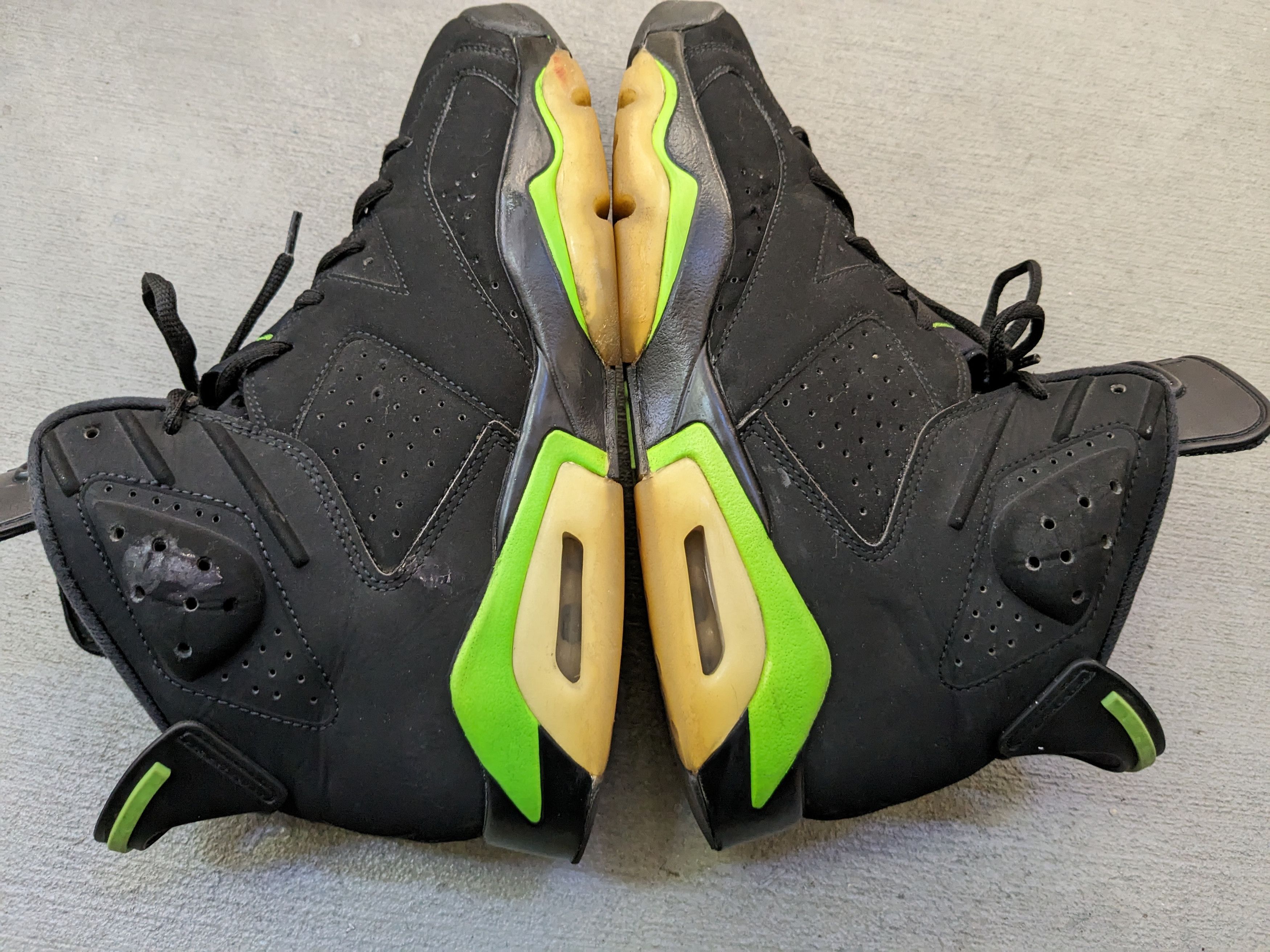 Jordan Brand Nike Air Jordan 6 Retro Electric Green Size 10 CT8529–003 Size US 10 / EU 43 - 11 Thumbnail