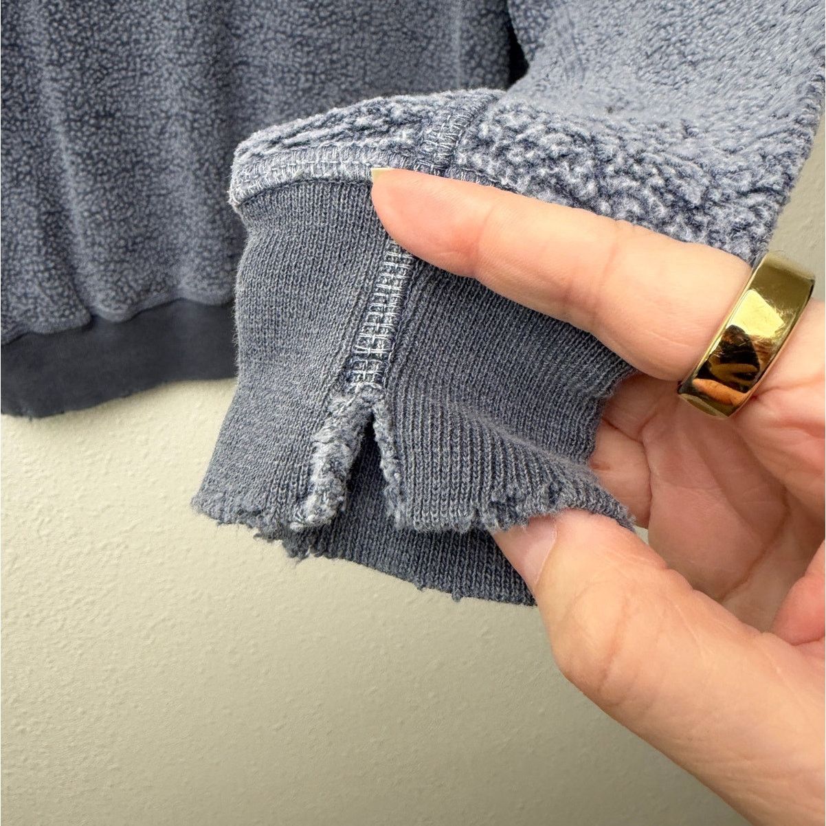 THE GREAT The Great. Blue Fleece Sweatshirt Distressed Raw Hem Size 0 Size XS / US 0-2 / IT 36-38 - 9 Thumbnail