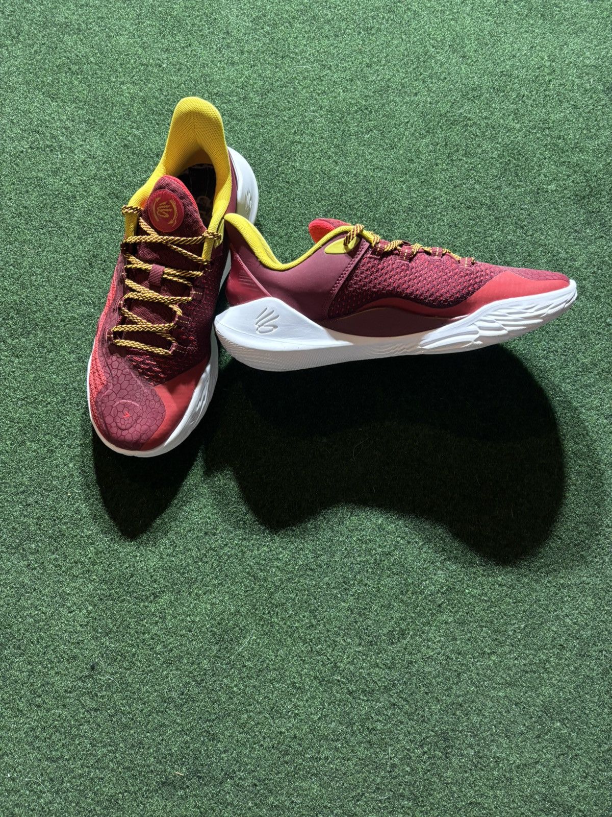 UNER ARMOUR CURRY x BRUCE LEE flow 11