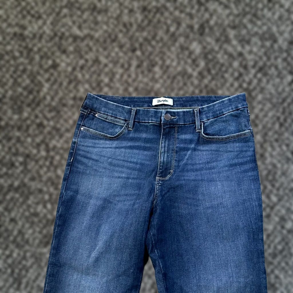 Wrangler Wrangler Bespoke Boot Cut Jeans Womens 33x30 Stretch High Rise Western Denim Size 24" / US 00 / IT 34 - 1 Thumbnail
