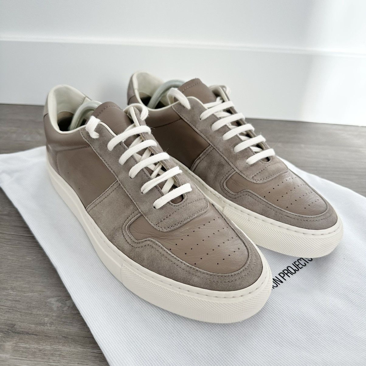 image of Common Projects Bball Low Sneaker 41Eu/8Us in Taupe, Men's